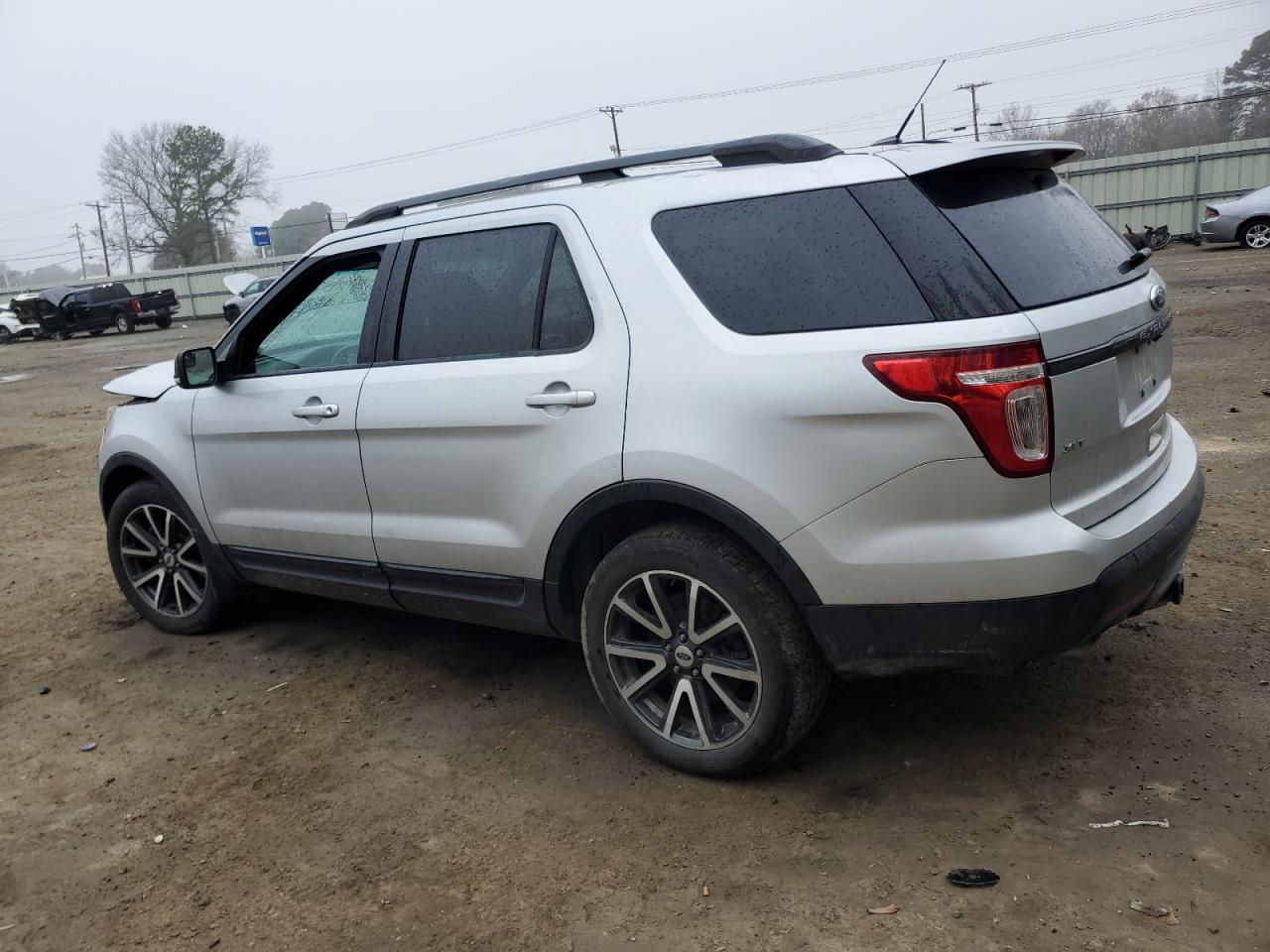 2015 Ford Explorer VIN 1FM5K8D81FGA96117 Copart auction photo, front end / minor dent/scratches damage thumbnail 2