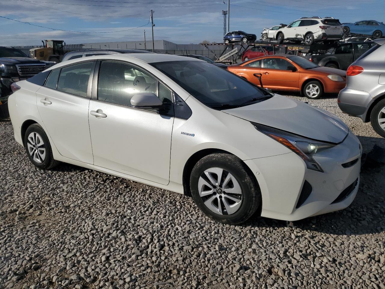 2017 Toyota Prius VIN JTDKBRFU9H3057020 Copart auction photo, front end damage thumbnail 4