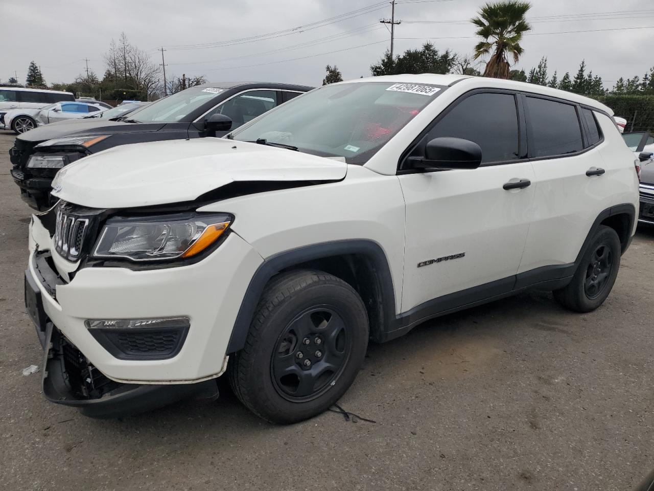 2018 Jeep Compass VIN 3C4NJCAB7JT488257