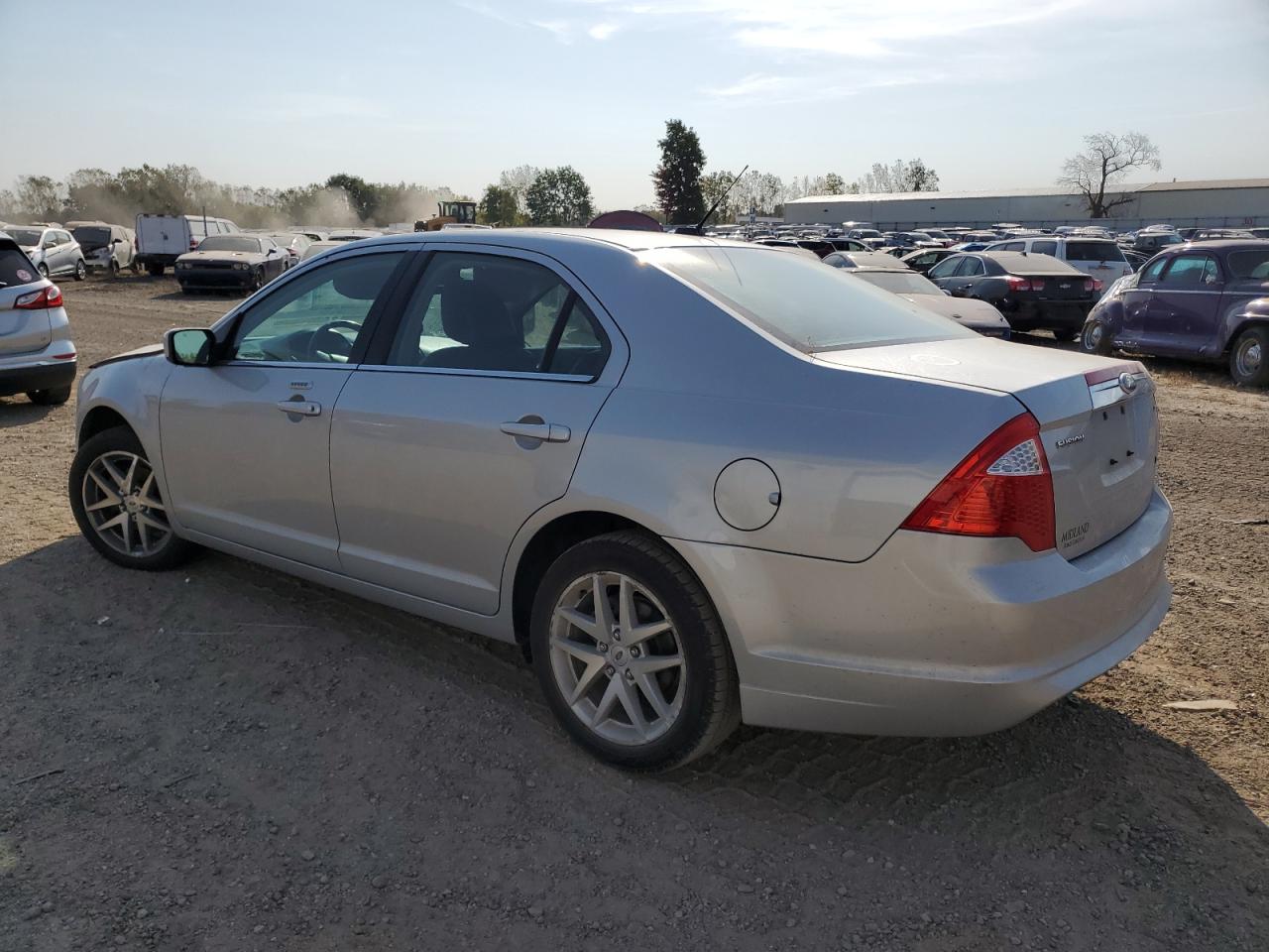 2010 Ford Fusion VIN 3FAHP0JA9AR342561 Copart auction photo, side / front end damage thumbnail 2