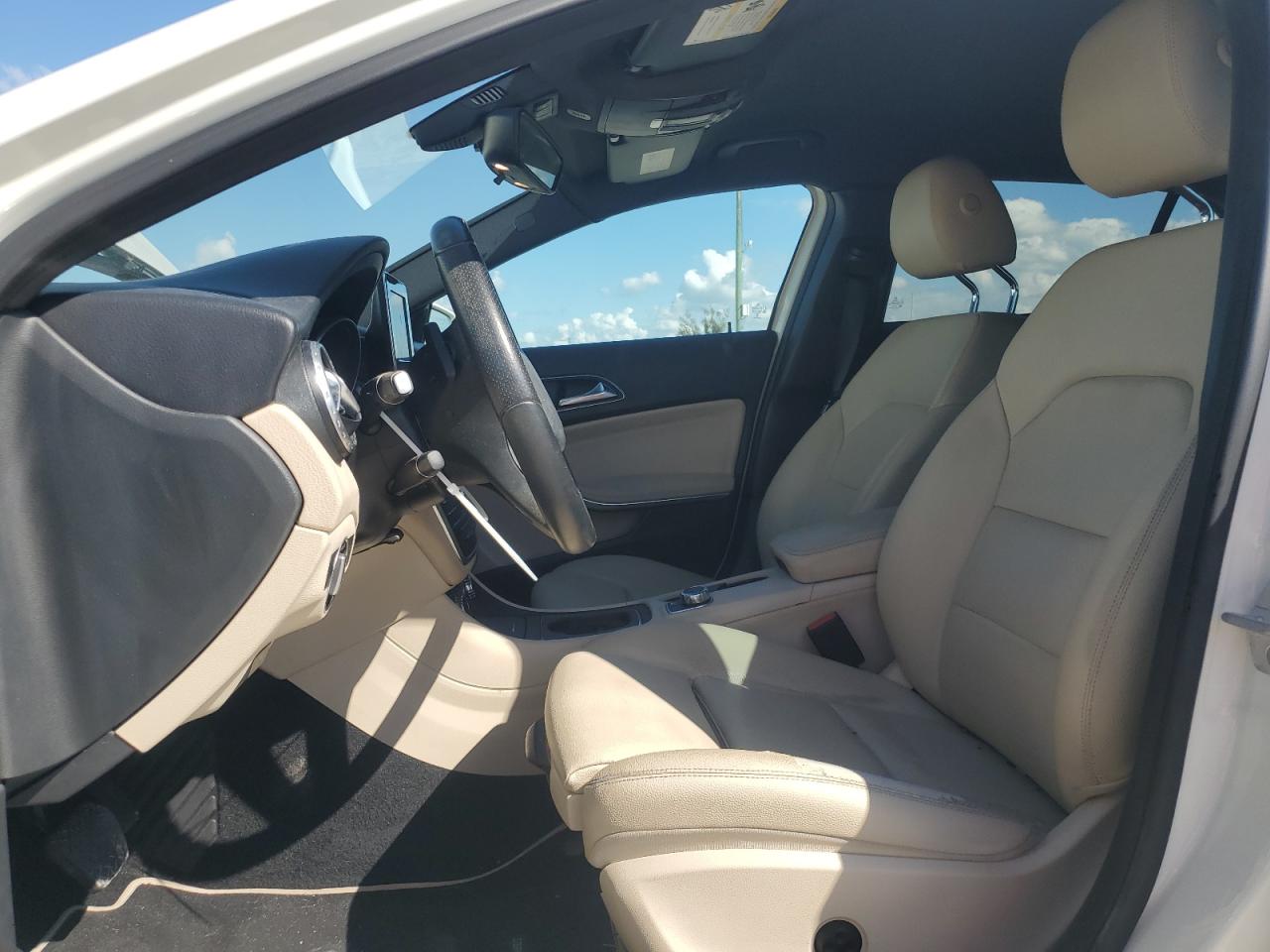 2017 Mercedes-Benz GLA-klasse VIN WDCTG4EB9HJ291379 Copart auction photo, all over damage thumbnail 7