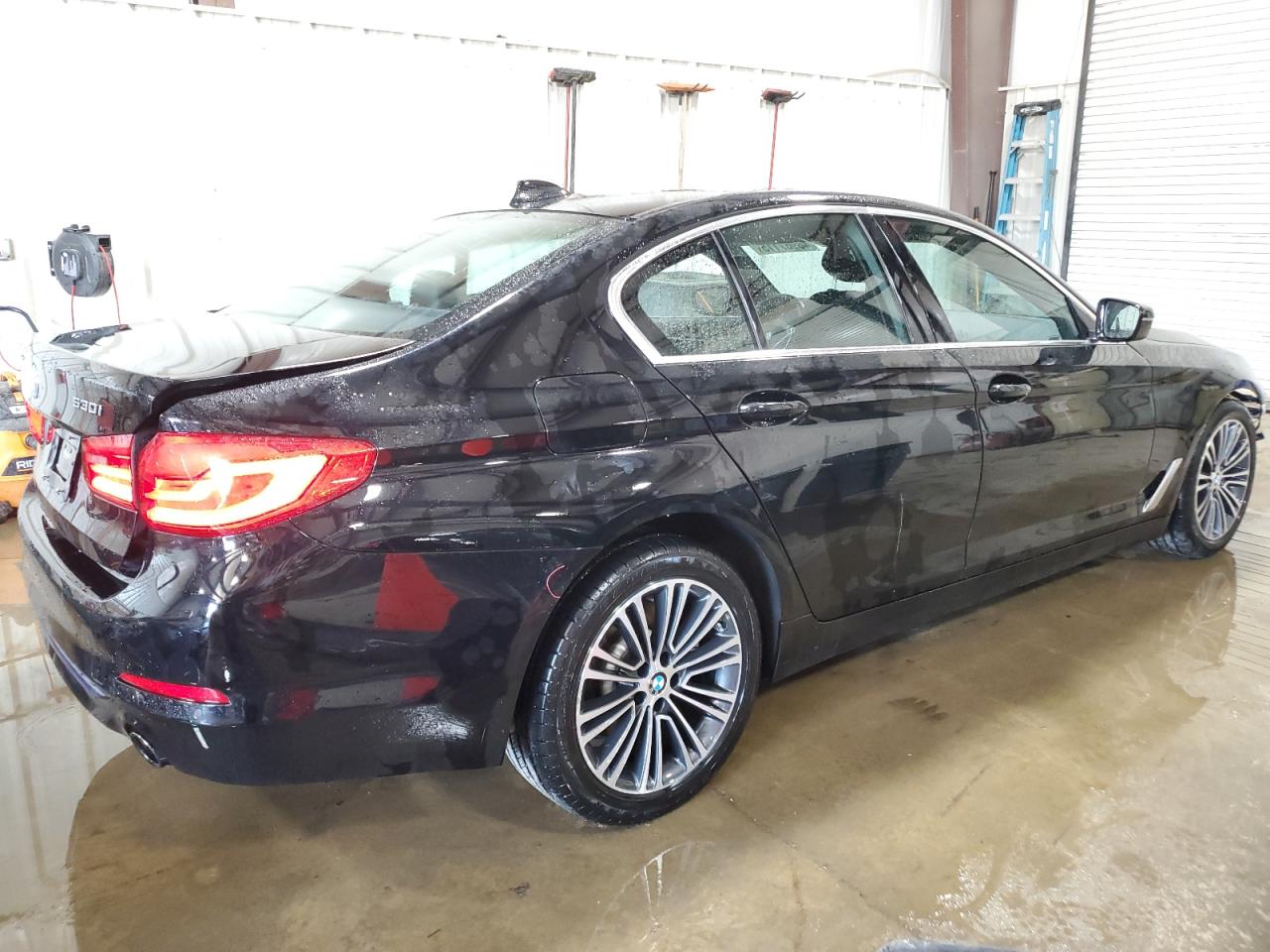 2020 BMW 5er VIN WBAJR7C00LWW74405 Copart auction photo, front end damage thumbnail 3