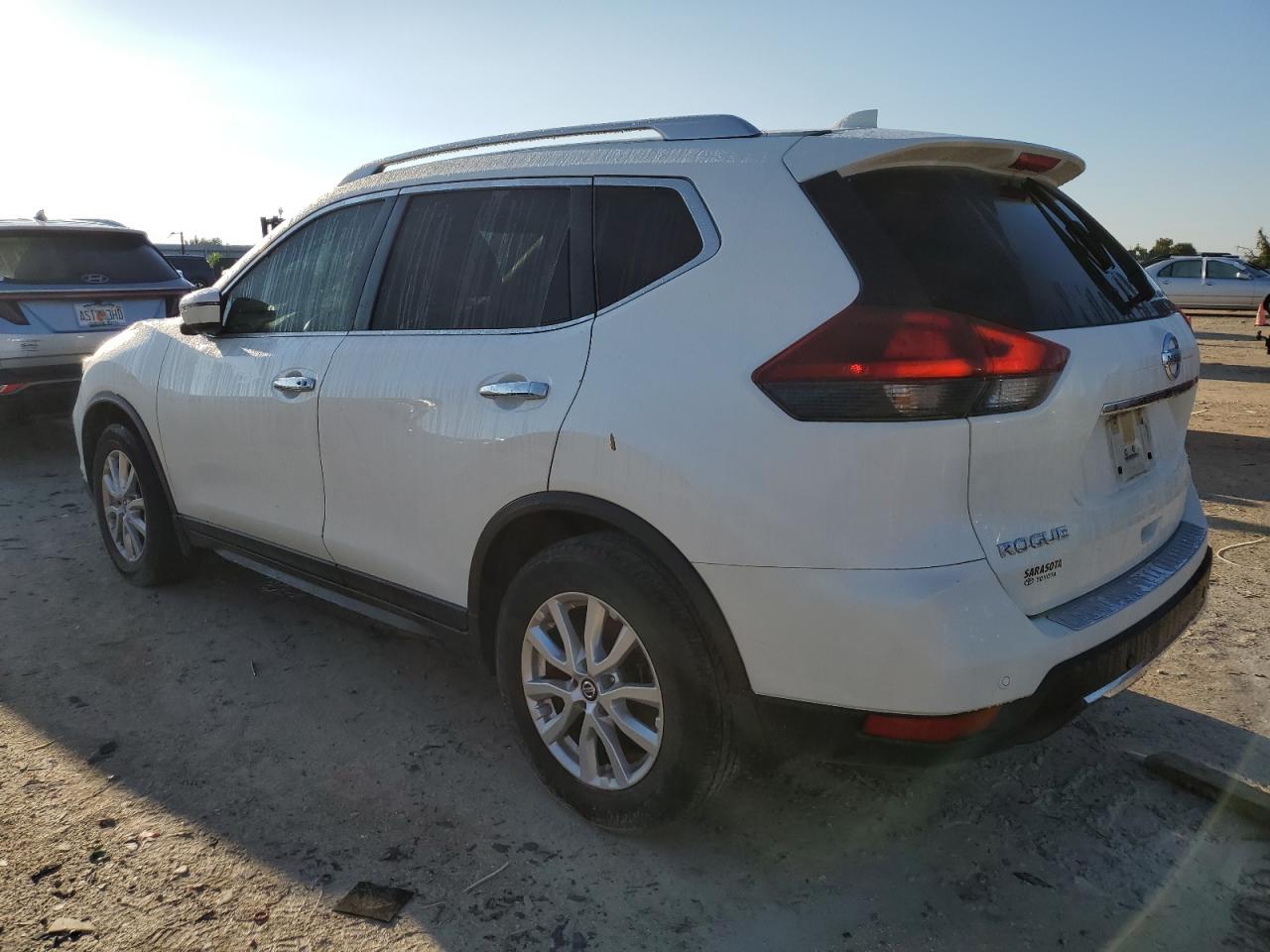 2020 Nissan Rogue VIN JN8AT2MT8LW032972 Copart auction photo, water/flood damage thumbnail 2