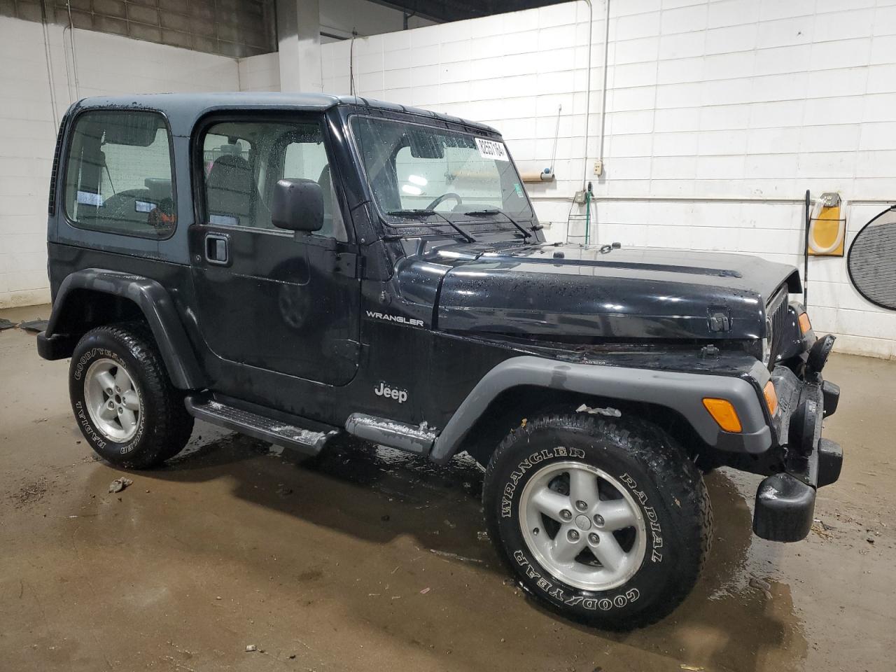 1999 Jeep Wrangler VIN 1J4FY29PXXP466383 Copart auction photo, front end damage thumbnail 4