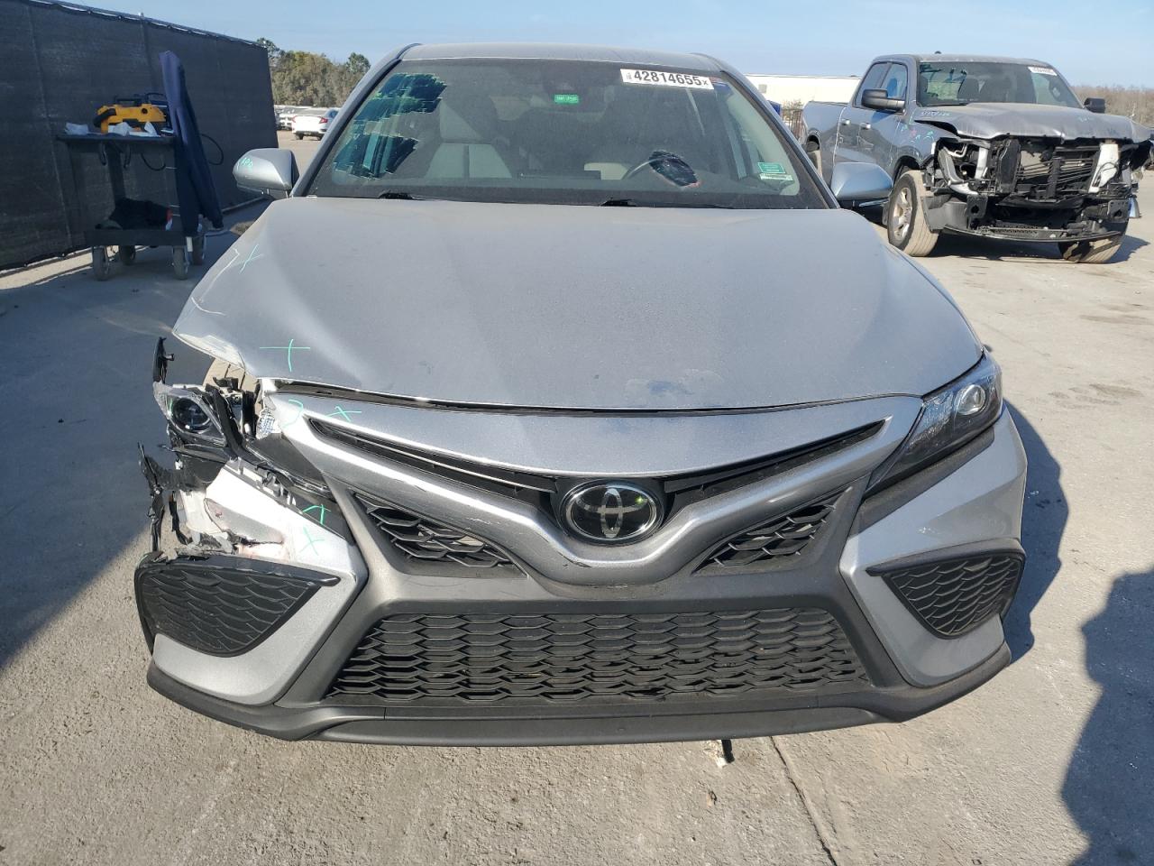 2023 Toyota Camry VIN 4T1G11AKXPU117908 Copart auction photo, front end / side damage thumbnail 5