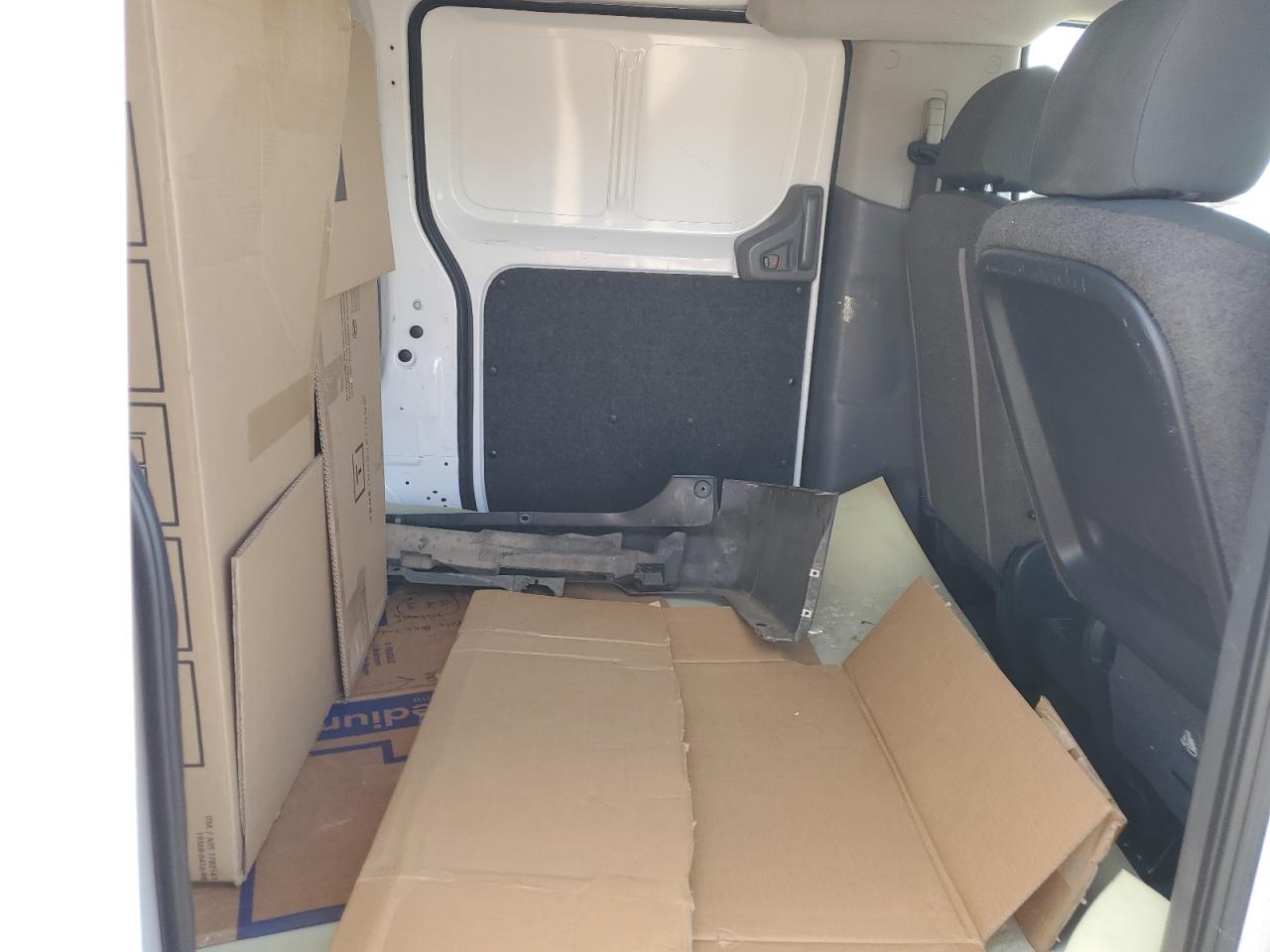 2015 Nissan NV VIN 3N6CM0KN6FK694895 Copart auction photo, rear end / minor dent/scratches damage thumbnail 11