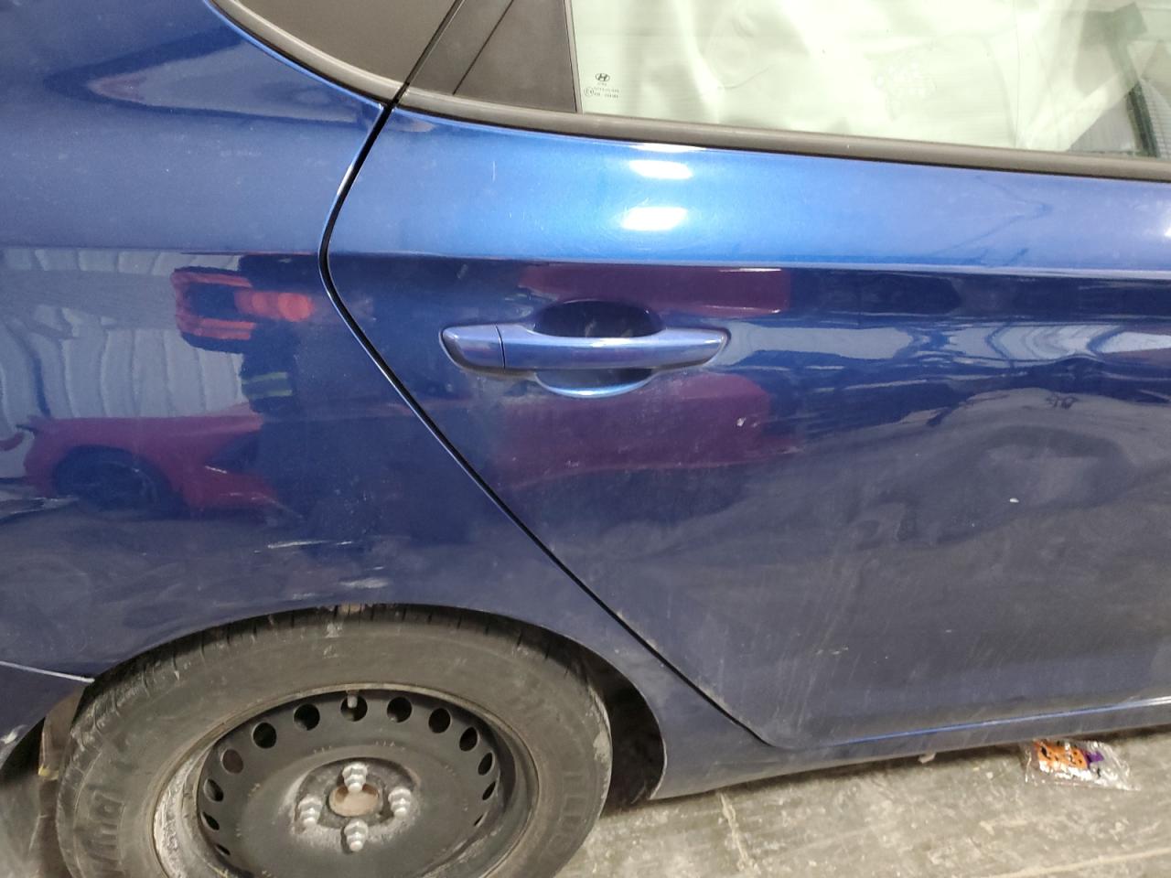 2021 Hyundai Accent VIN 3KPC24A65ME131942 Copart auction photo, side / front end damage thumbnail 10