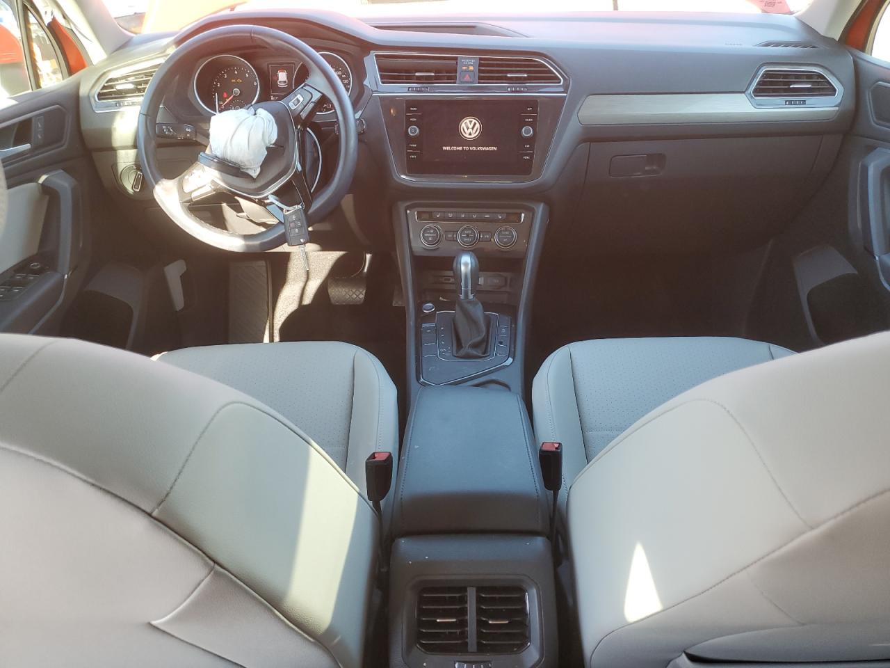 2019 Volkswagen Tiguan VIN 3VV3B7AX4KM098849 Copart auction photo, front end / side damage thumbnail 8