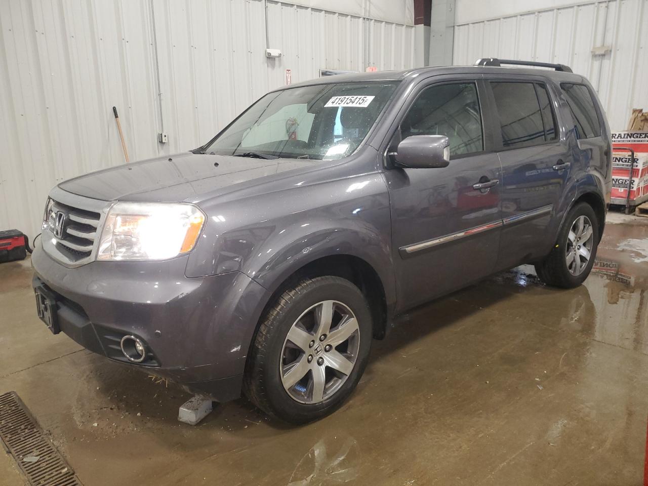 2015 Honda Pilot VIN 5FNYF4H96FB032828