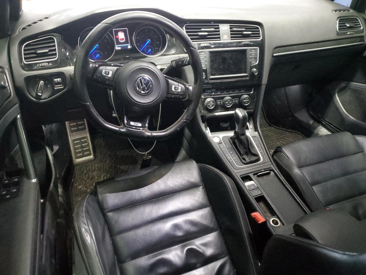 2017 Volkswagen Golf VIN WVWVF7AU1HW152196 Copart auction photo, front end / rear end damage thumbnail 8