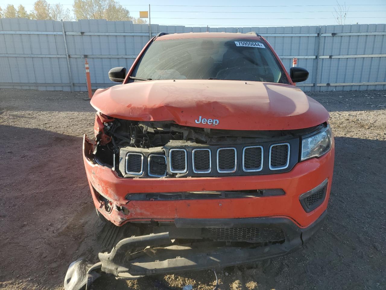 2017 Jeep Compass VIN 3C4NJDAB8HT681422 Copart auction photo, front end / side damage thumbnail 5