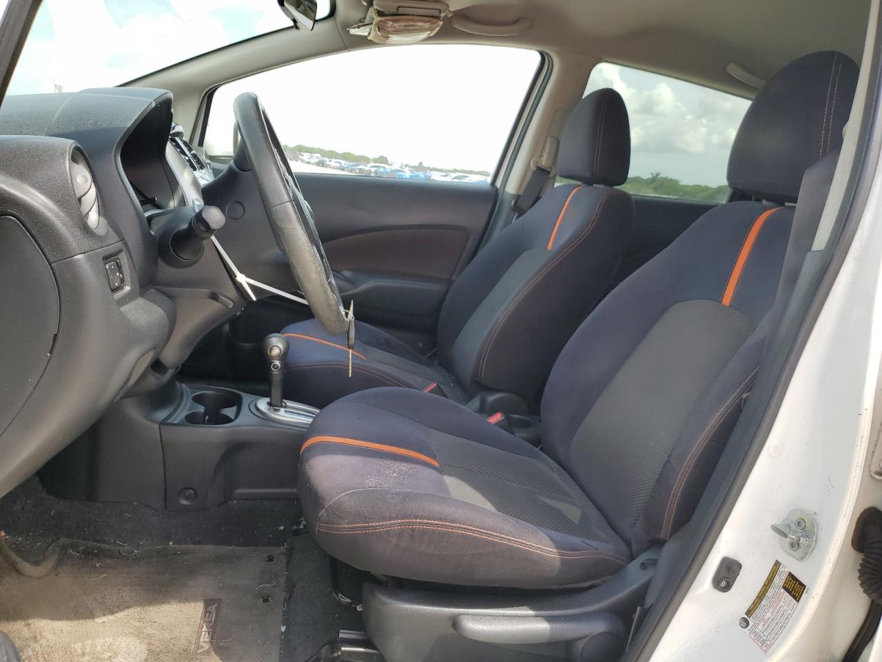 2015 Nissan Versa VIN 3N1CE2CP3FL399892 Copart auction photo, front end / side damage thumbnail 7