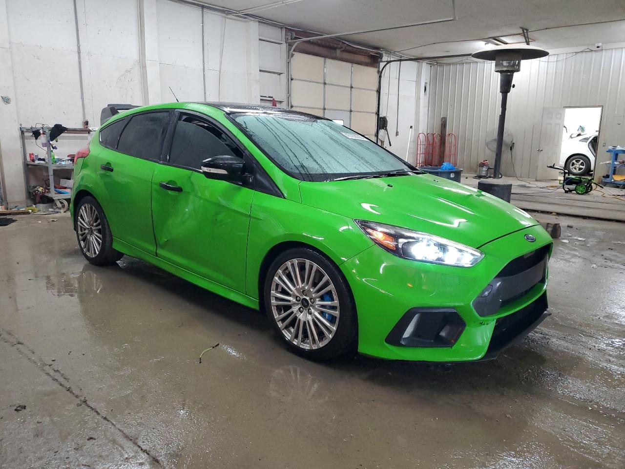 2017 Ford Focus VIN WF0DP3TH5H4120202 Copart auction photo, side / minor dent/scratches damage thumbnail 4