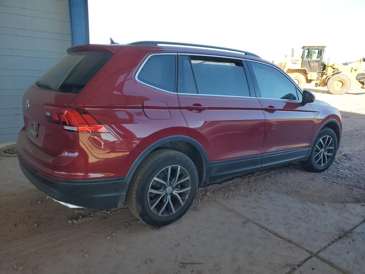 2019 Volkswagen Tiguan VIN 3VV3B7AX7KM125798 Copart auction photo, side / rear end damage thumbnail 3
