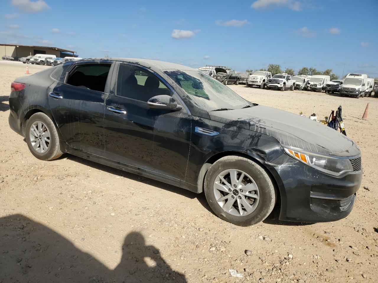2016 KIA Optima VIN 5XXGT4L39GG108435 Copart auction photo, front end / minor dent/scratches damage thumbnail 4