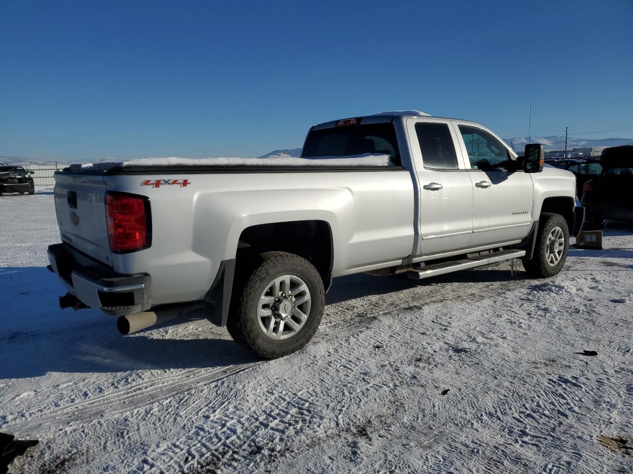 2017 Chevrolet Silverado VIN 1GC5KZCY2HZ217000 Copart auction photo, front end / mechanical damage thumbnail 3