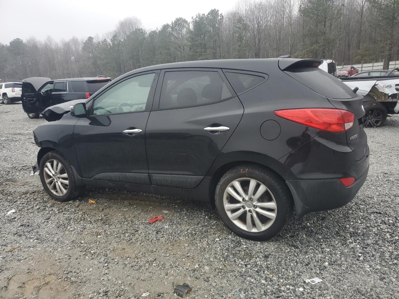 2011 Hyundai Tucson VIN KM8JUCAC2BU282930 Copart auction photo, front end / mechanical damage thumbnail 2