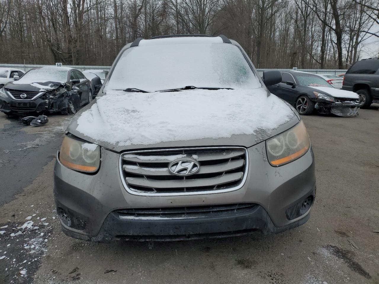 2011 Hyundai Santa Fe VIN 5XYZG3AB9BG010933 Copart auction photo, side / front end damage thumbnail 5