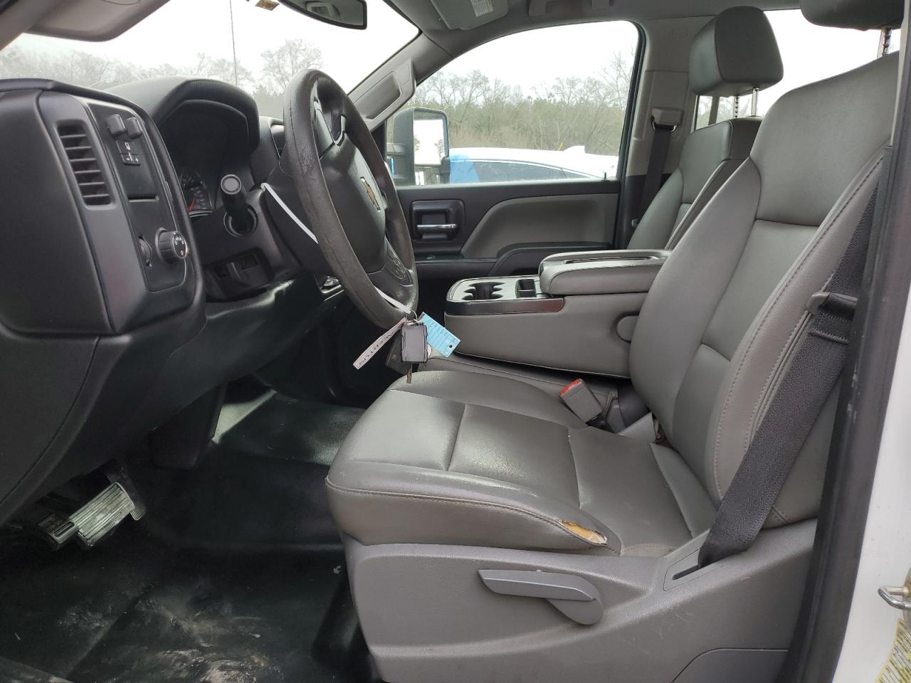 2017 Chevrolet Silverado VIN 1GB1CUEY8HF135063 Copart auction photo, normal wear damage thumbnail 7