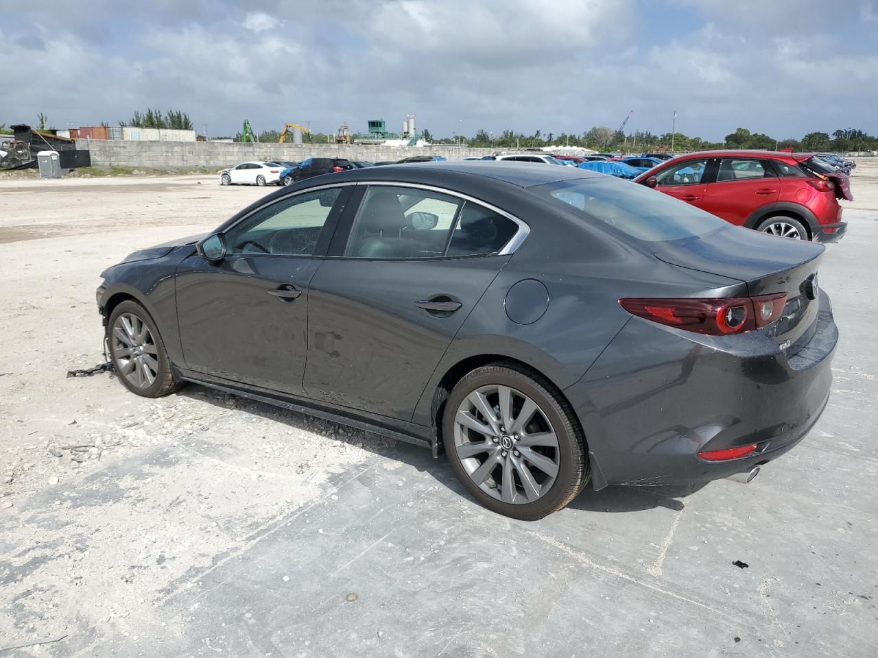 2024 Mazda 3 VIN 3MZBPACM7RM422721 Copart auction photo, front end / minor dent/scratches damage thumbnail 2