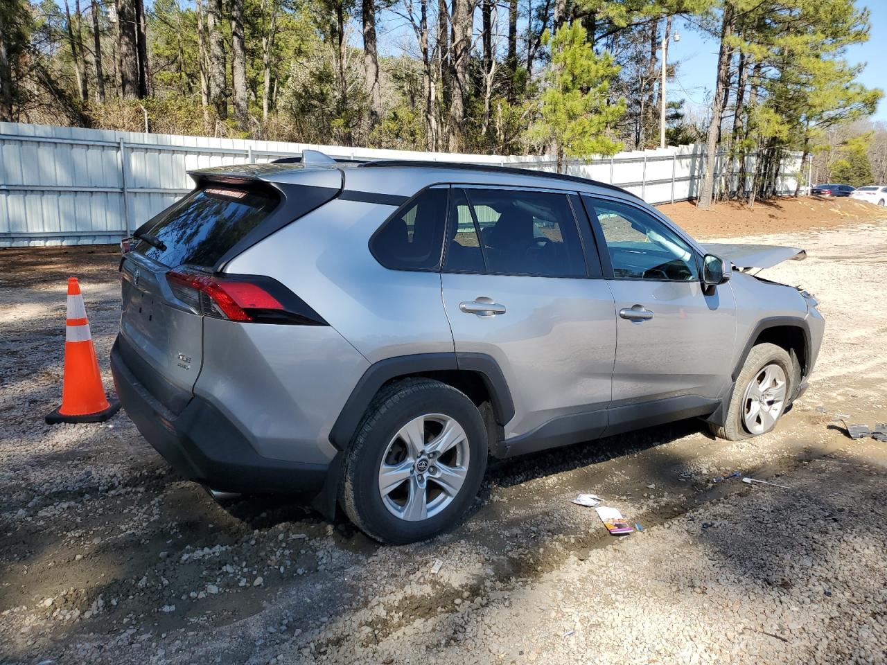 2019 Toyota RAV 4 VIN 2T3P1RFV9KW060358 Copart auction photo, front end damage thumbnail 3