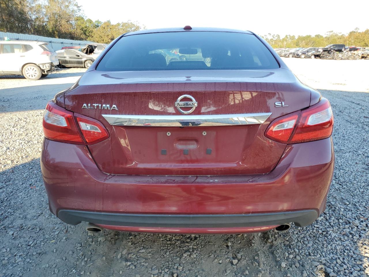 2017 Nissan Altima VIN 1N4AL3AP6HC135170 Copart auction photo, front end / minor dent/scratches damage thumbnail 6