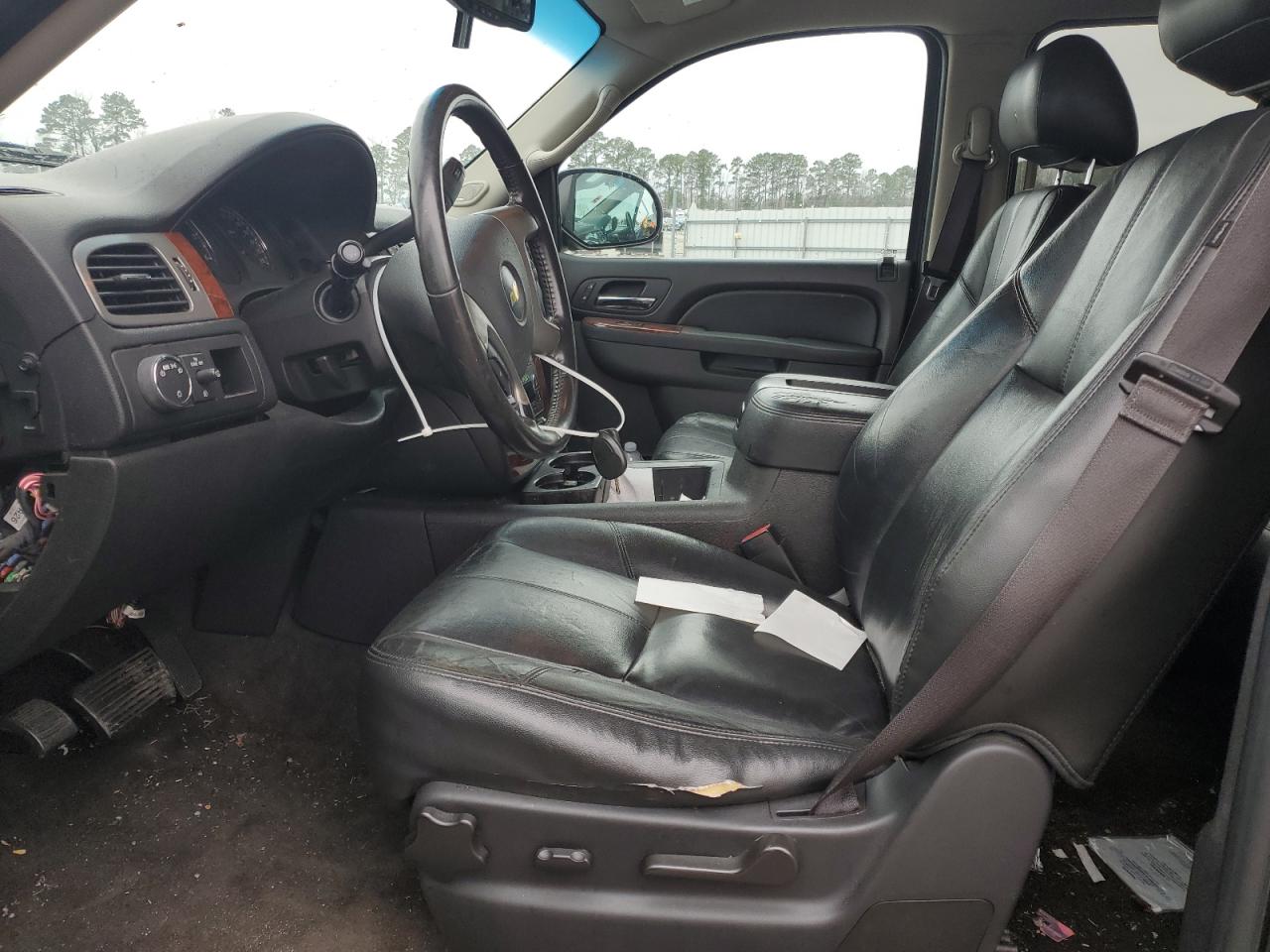 2014 Chevrolet Suburban VIN 1GNSCJE05ER138819 Copart auction photo, front end / rear end damage thumbnail 7