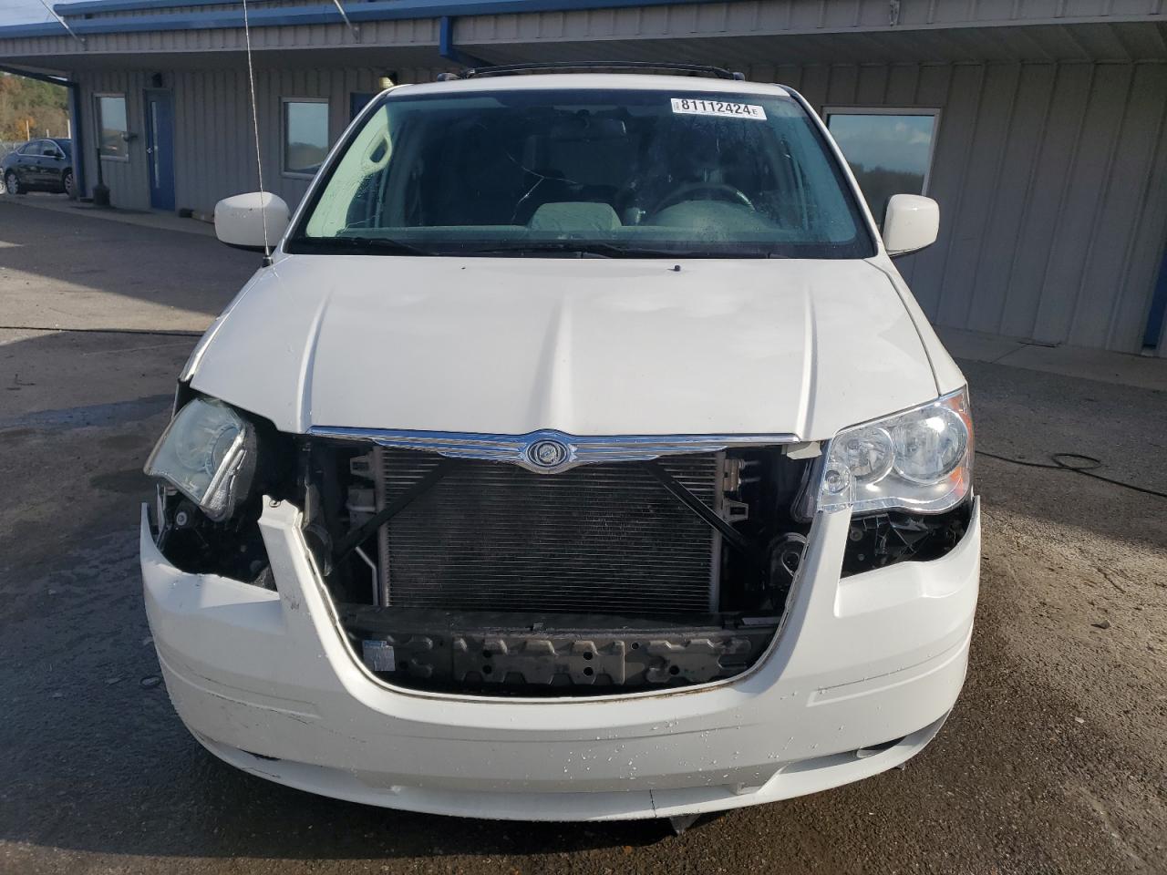 2010 Chrysler Town & Country VIN 2A4RR5D19AR463477 Copart auction photo, front end damage thumbnail 5