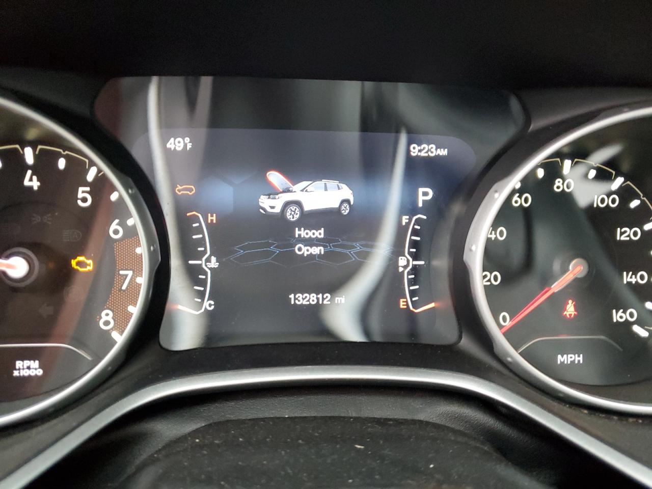 2018 Jeep Compass VIN 3C4NJDBB7JT331929 Copart auction photo, front end damage thumbnail 9