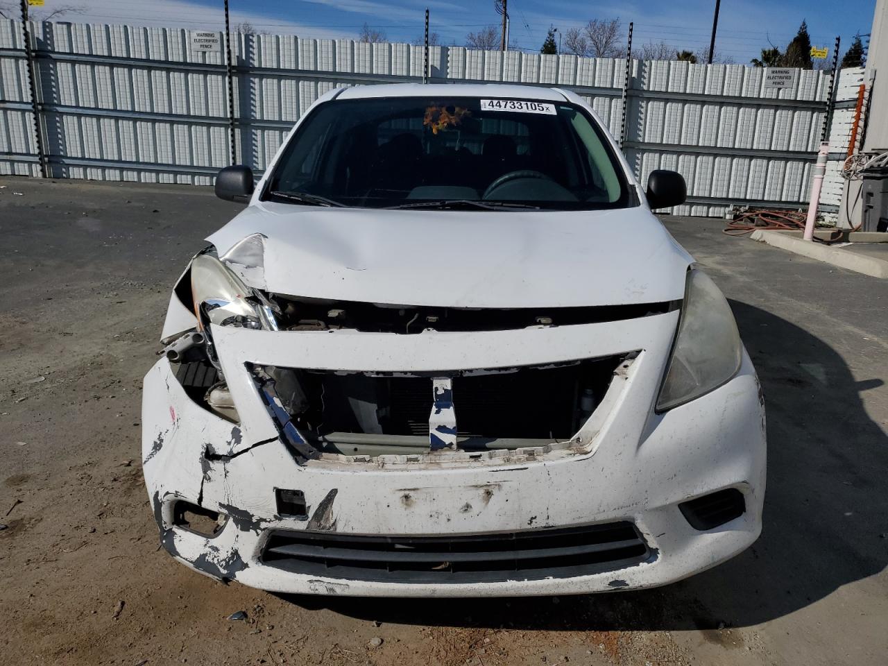 2014 Nissan Versa VIN 3N1CN7AP3EL877520 Copart auction photo, front end / side damage thumbnail 5