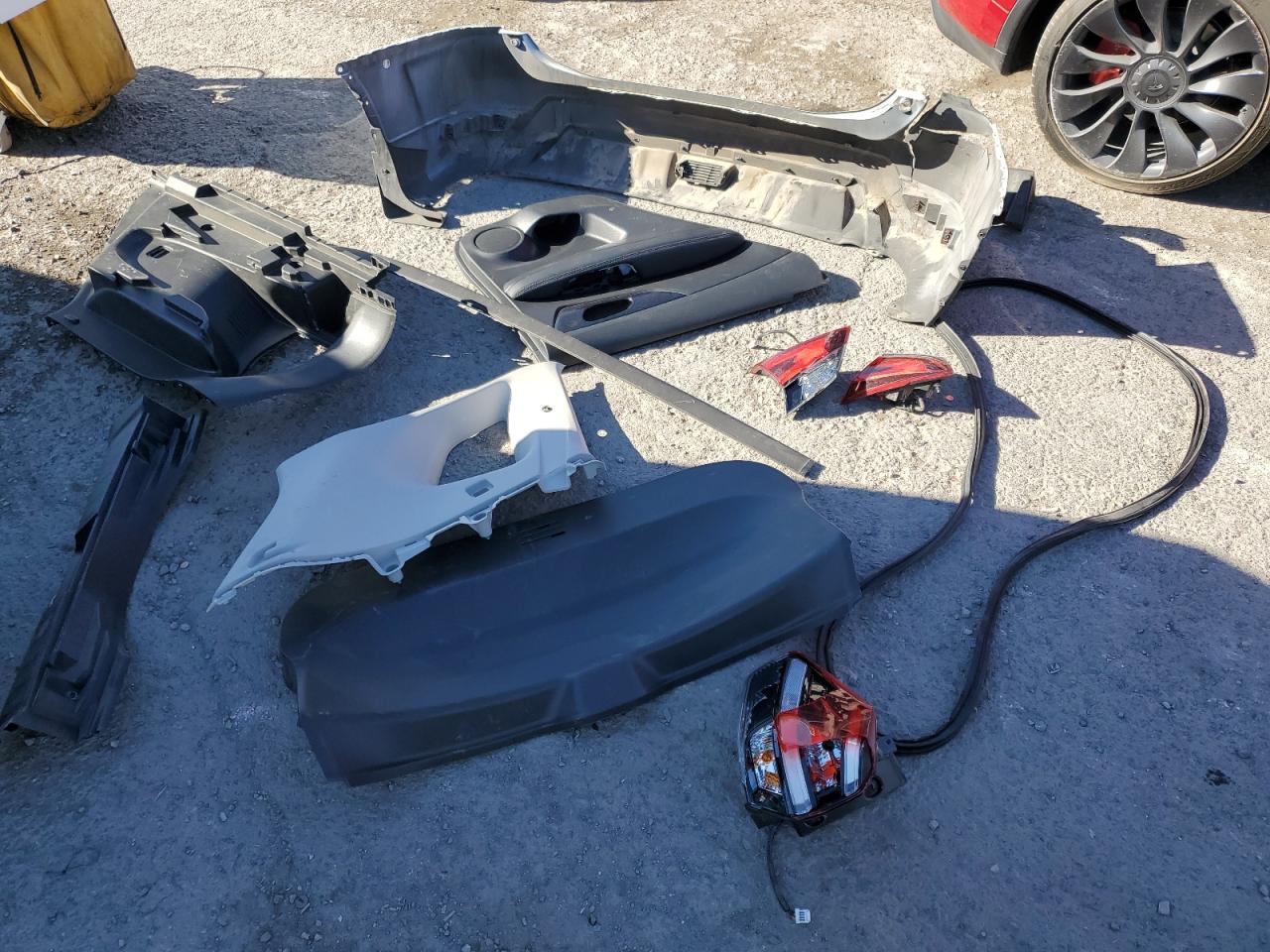 2018 Nissan Rogue VIN KNMAT2MT9JP558787 Copart auction photo, rear end damage thumbnail 12