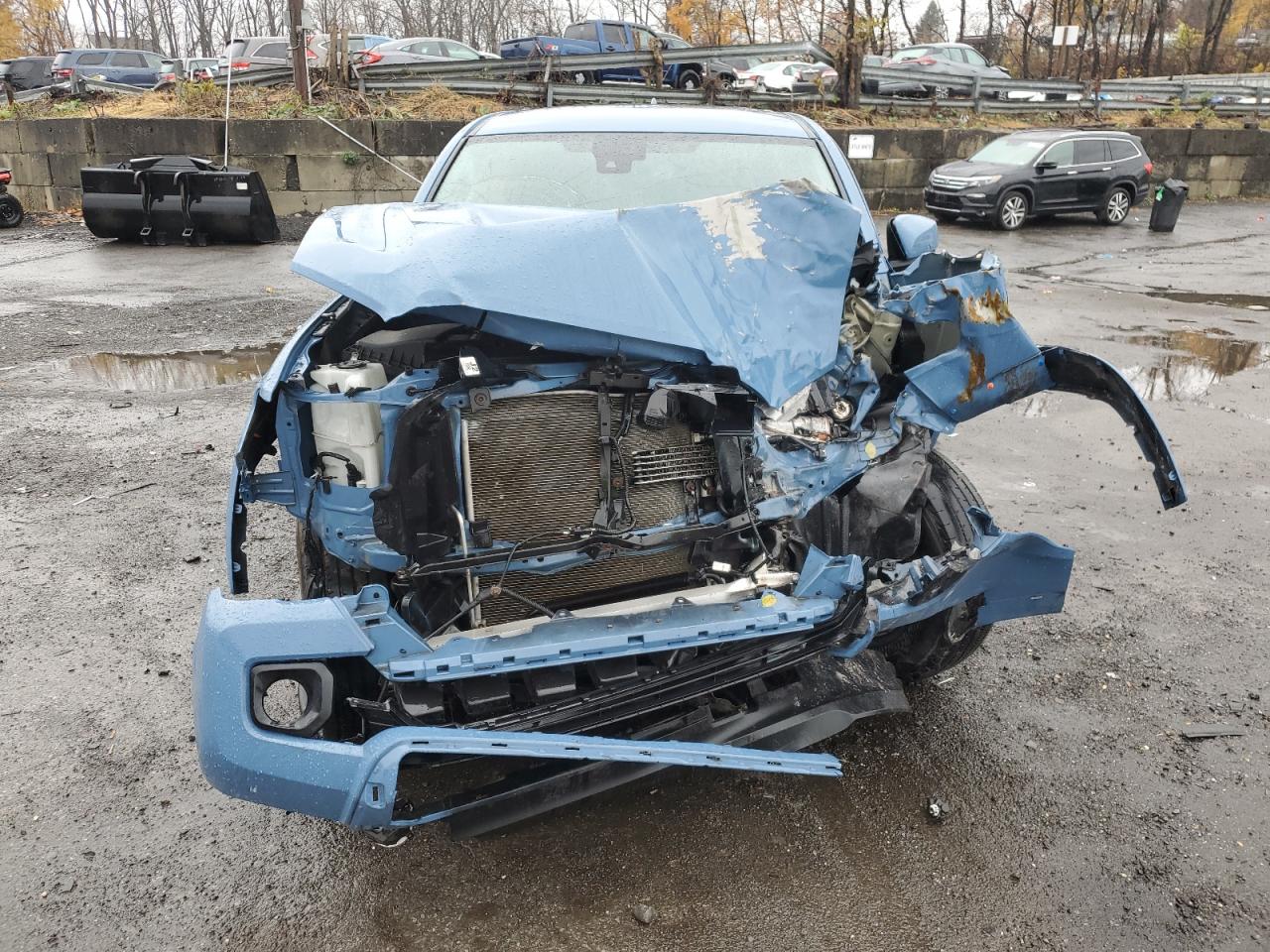 2019 Toyota Tacoma VIN 3TMDZ5BN4KM060442 Copart auction photo, front end / rear end damage thumbnail 5