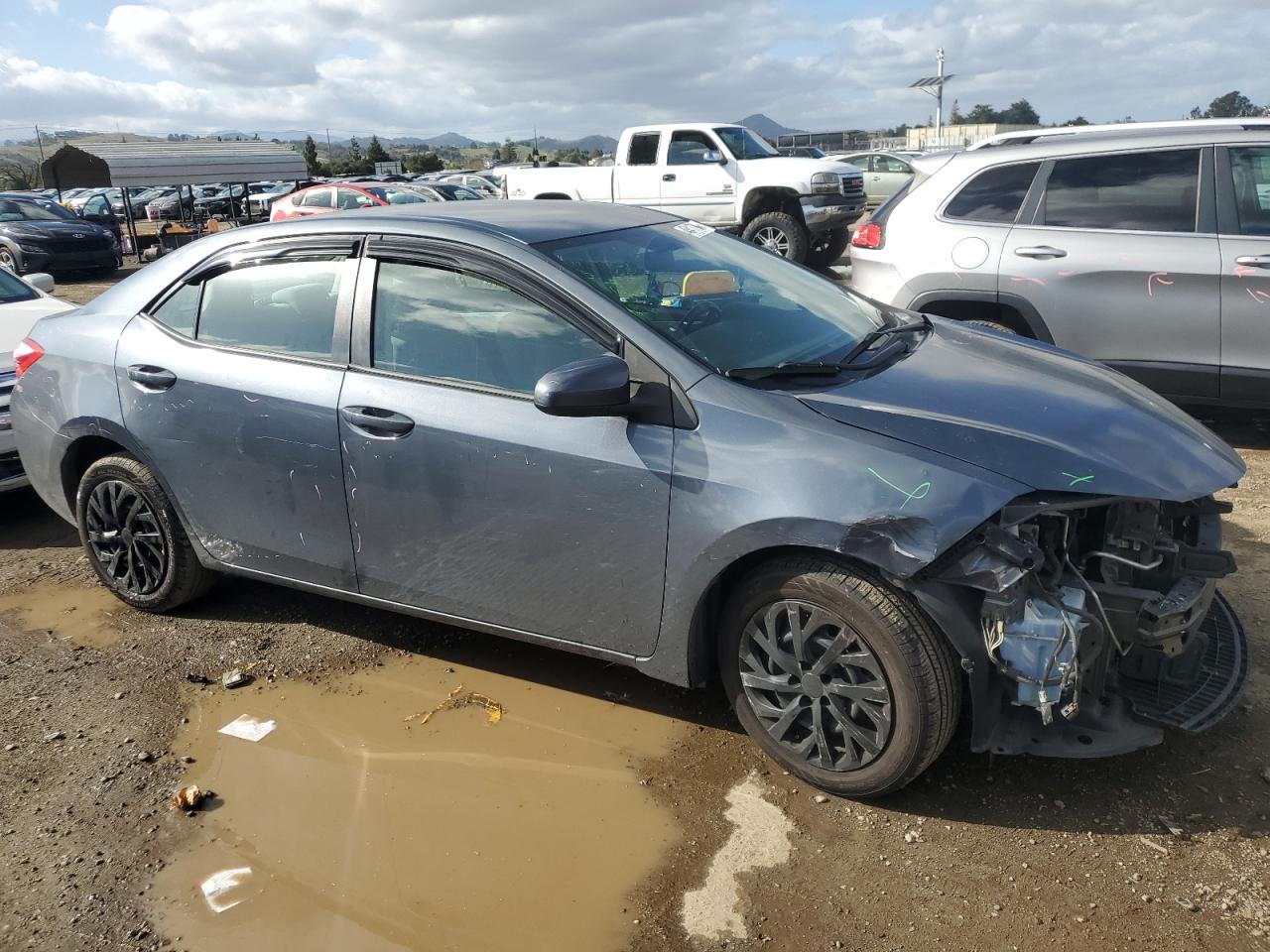 2014 Toyota Corolla VIN 5YFBURHE1EP056530 Copart auction photo, front end damage thumbnail 4