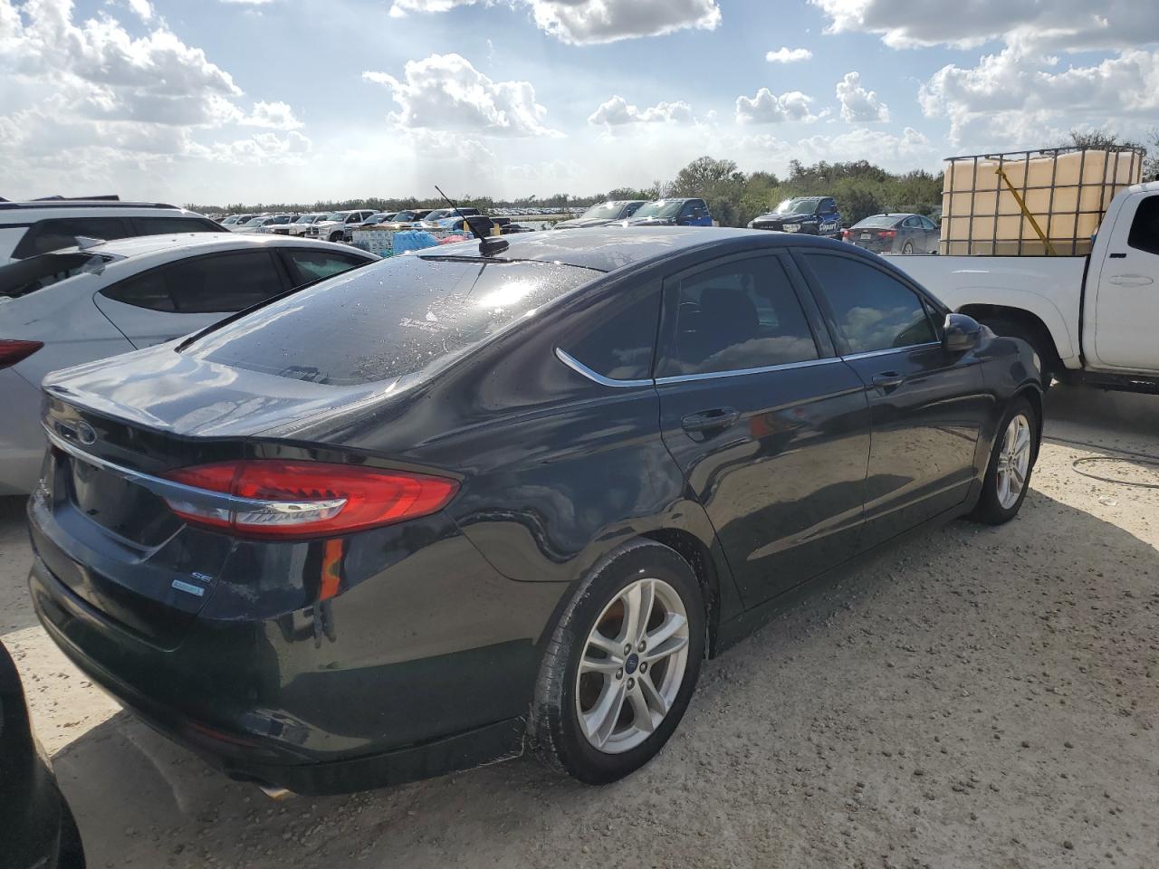 2018 Ford Fusion VIN 3FA6P0HD7JR183739 Copart auction photo, water/flood damage thumbnail 3