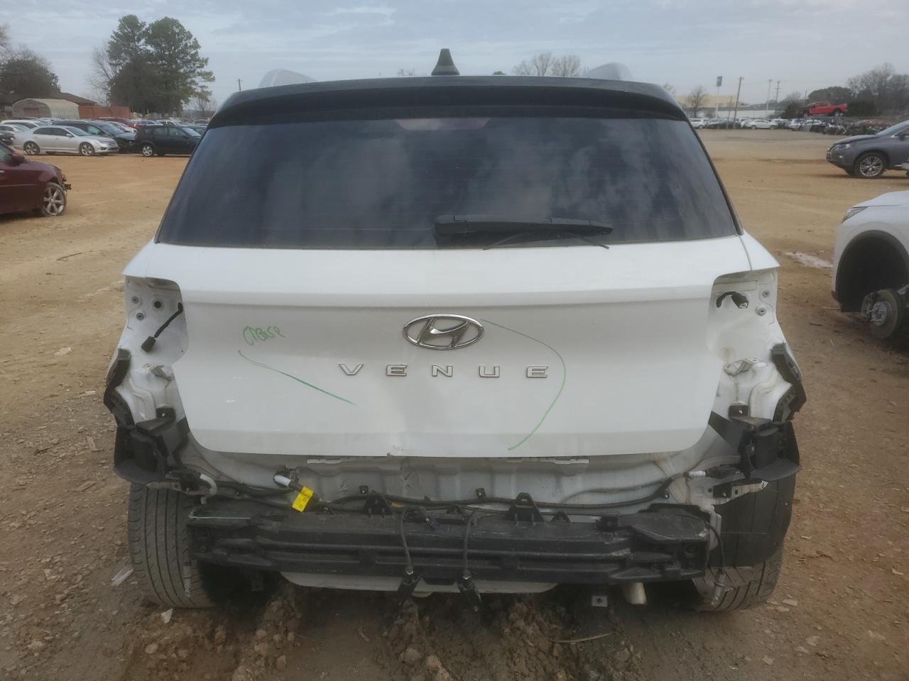 2022 Hyundai Venue VIN KMHRC8A37NU172494 Copart auction photo, rear end damage thumbnail 6