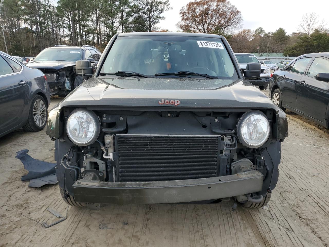 2017 Jeep Liberty (Patriot) VIN 1C4NJRBBXHD107728 Copart auction photo, all over damage thumbnail 5