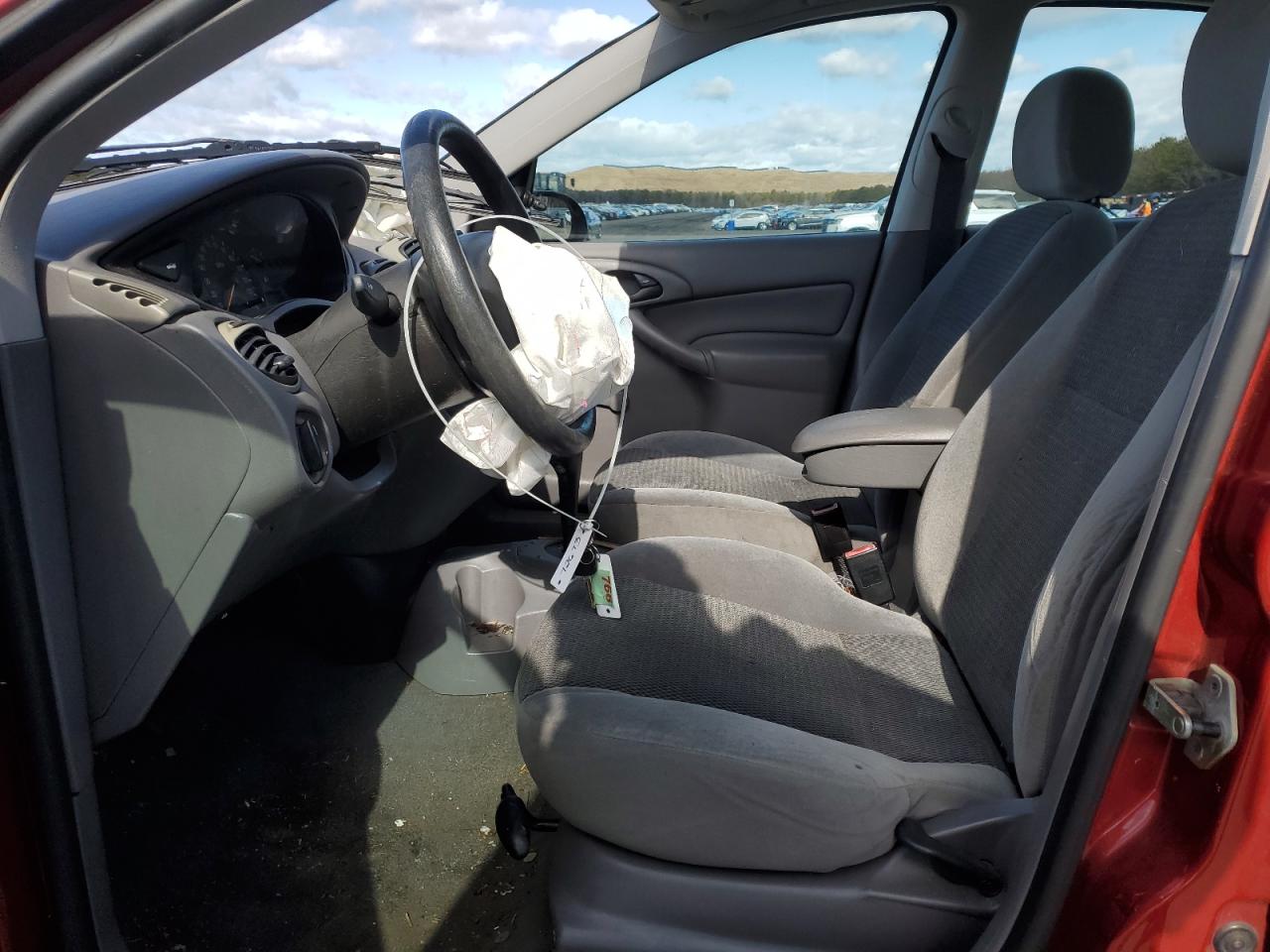 2003 Ford Focus VIN 1FAFP33P53W108234 Copart auction photo, front end / top/roof damage thumbnail 7