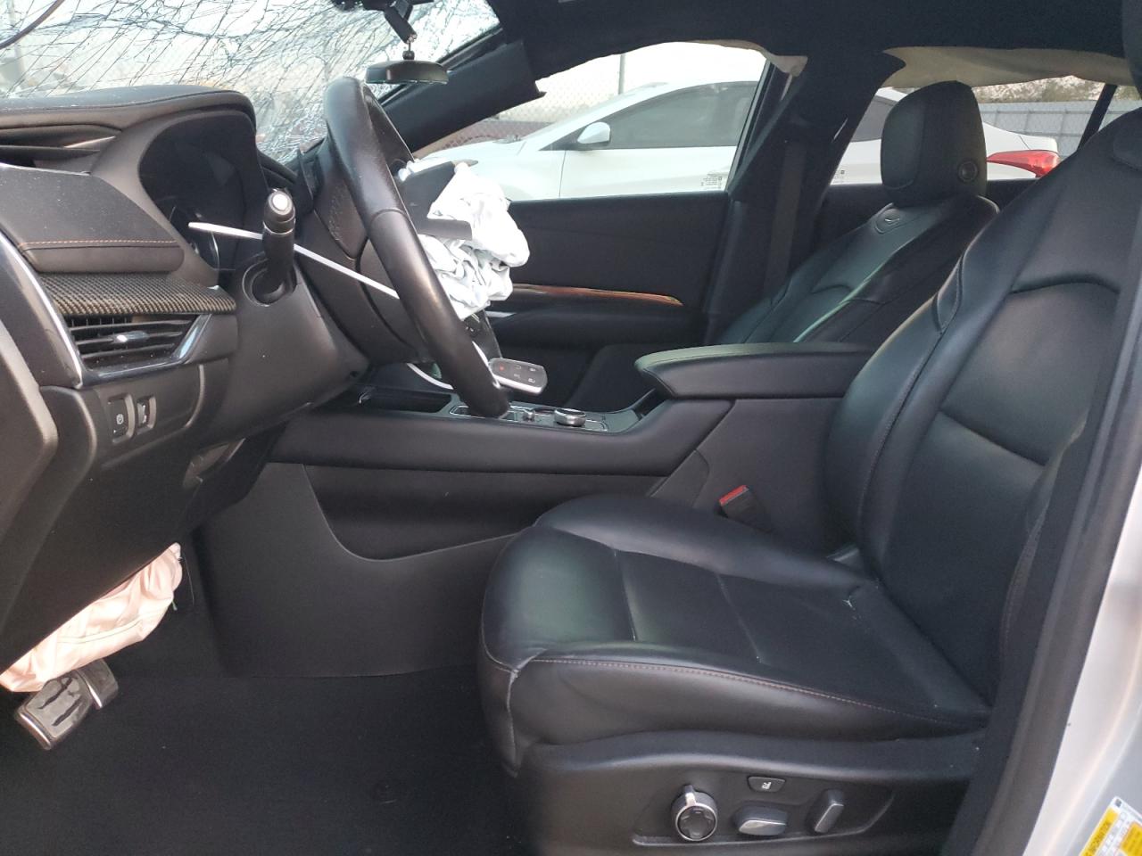 2021 Cadillac XT4 VIN 1GYFZFR46MF043456 Copart auction photo, rollover / undercarriage damage thumbnail 7