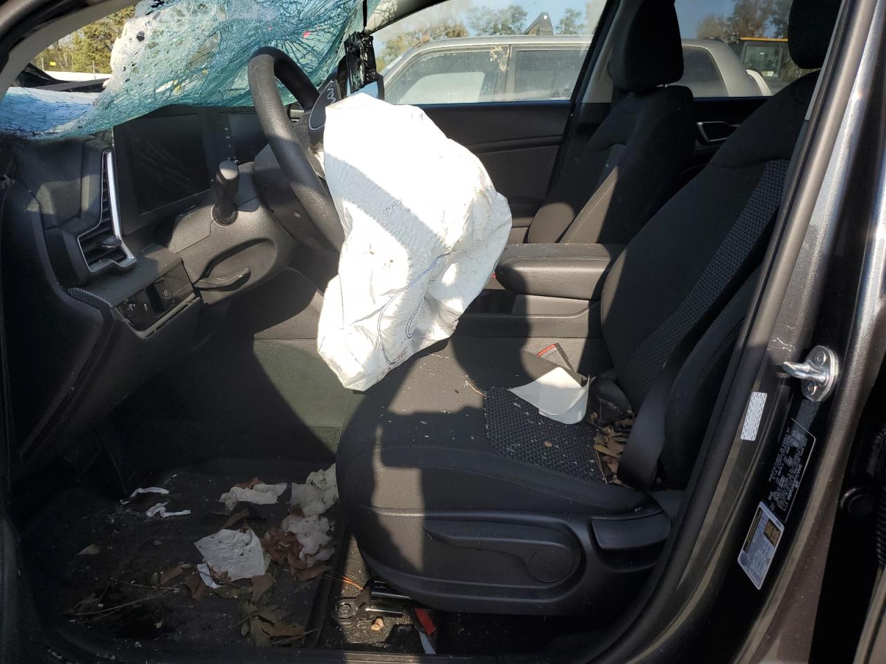 2023 KIA Sportage VIN KNDPU3AFXP7172545 Copart auction photo, front end damage thumbnail 7
