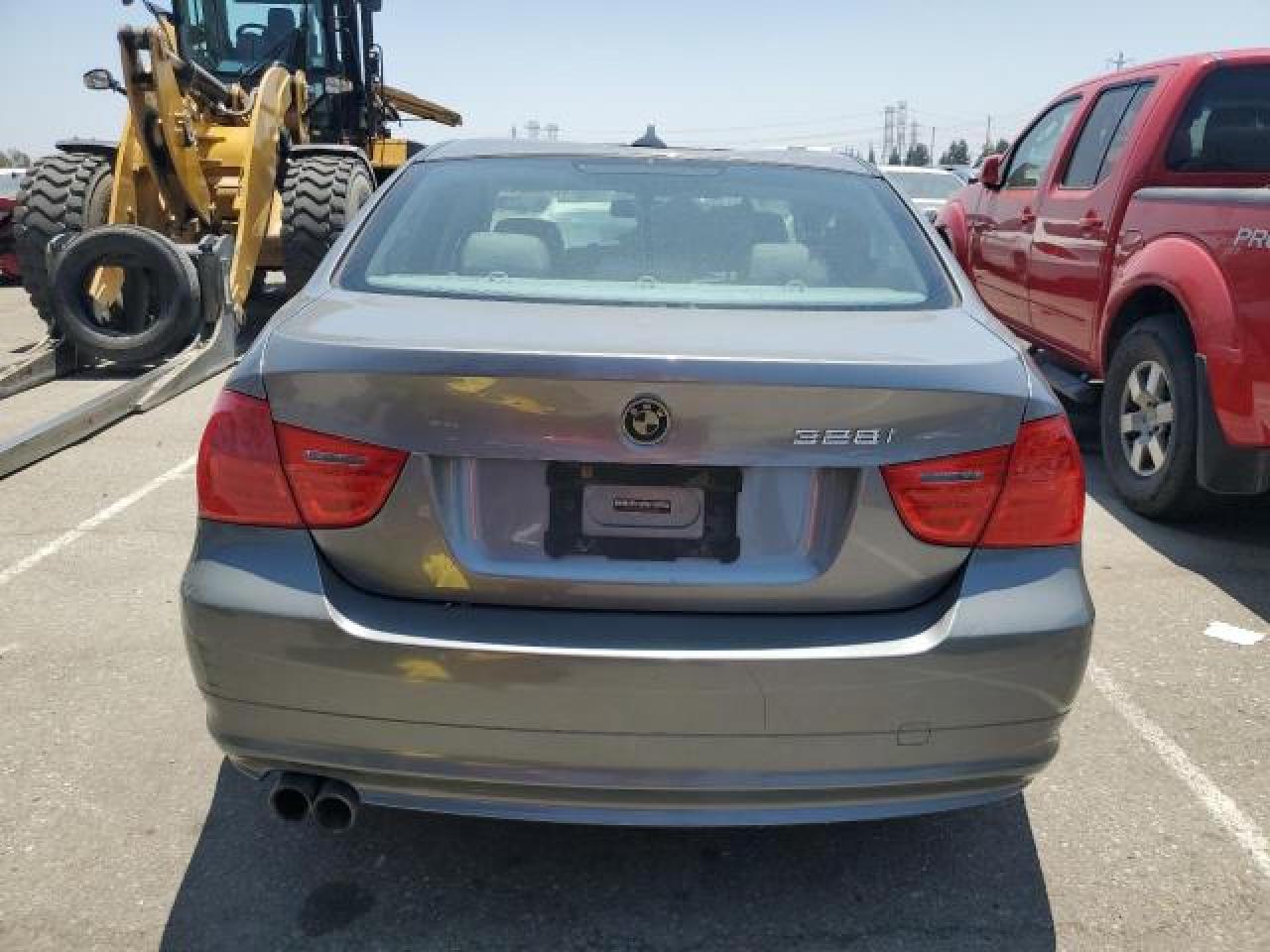 2009 BMW 3er VIN WBAPH535X9A435785 Copart auction photo, front end / side damage thumbnail 6