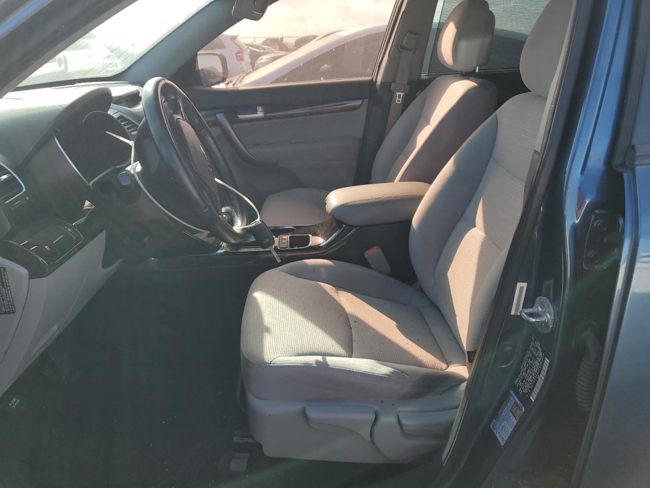 2015 KIA Sorento VIN 5XYKT3A62FG593626 Copart auction photo, water/flood damage thumbnail 7