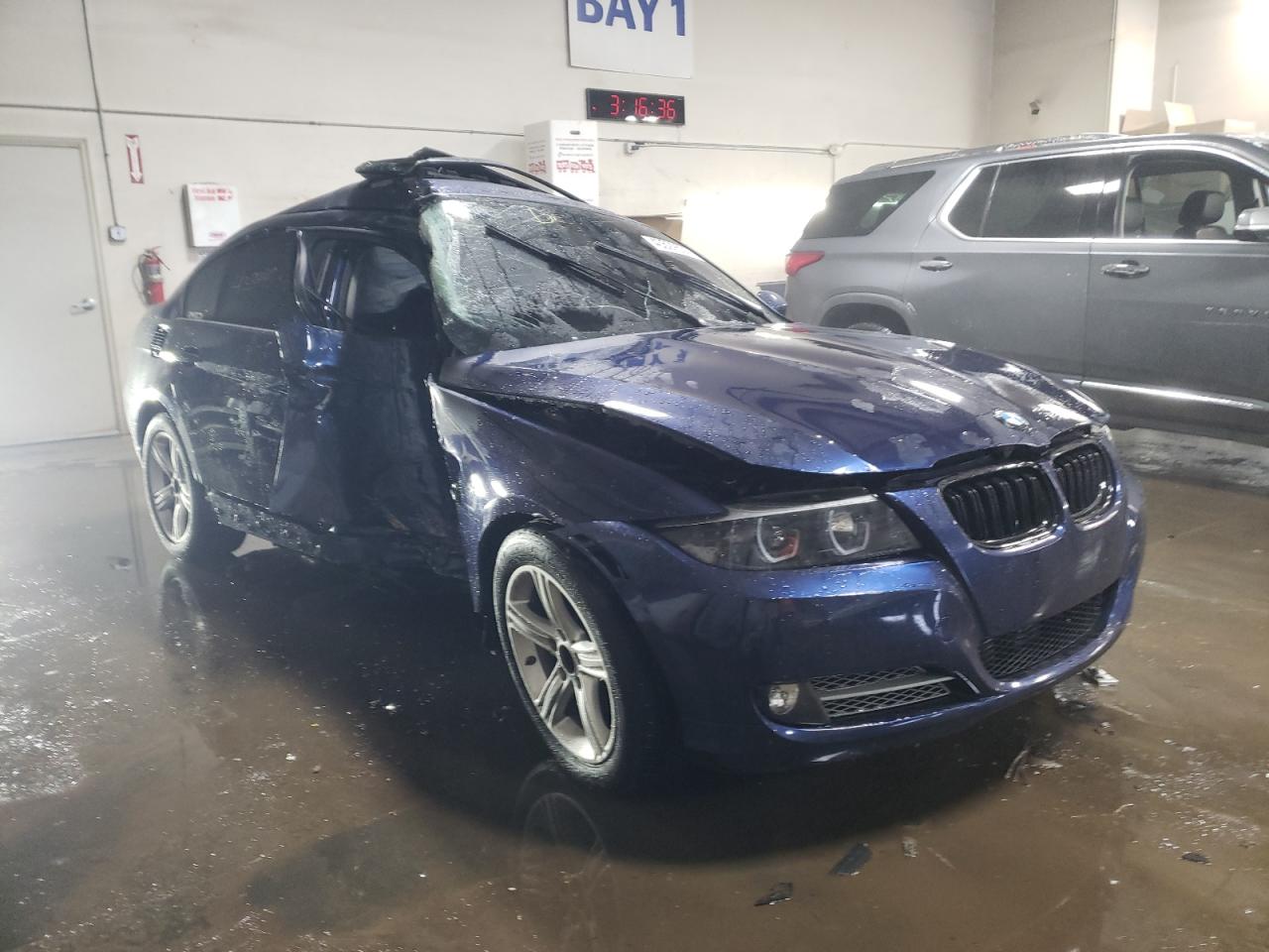 2011 BMW 3er VIN WBAPN7C54BF184761 Copart auction photo, side / front end damage thumbnail 4