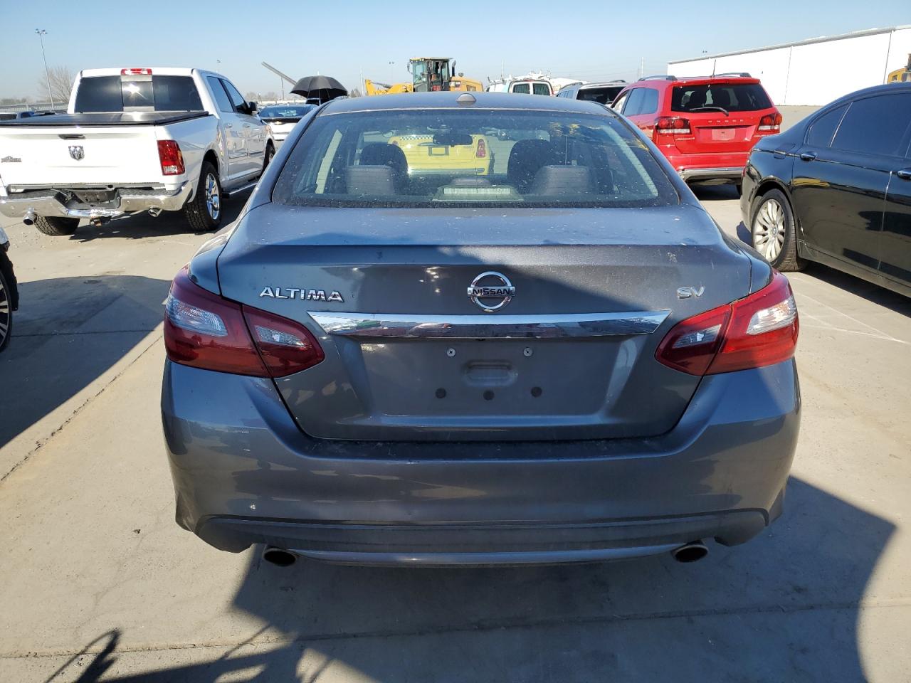 2018 Nissan Altima VIN 1N4AL3AP0JC197055 Copart auction photo, front end damage thumbnail 6