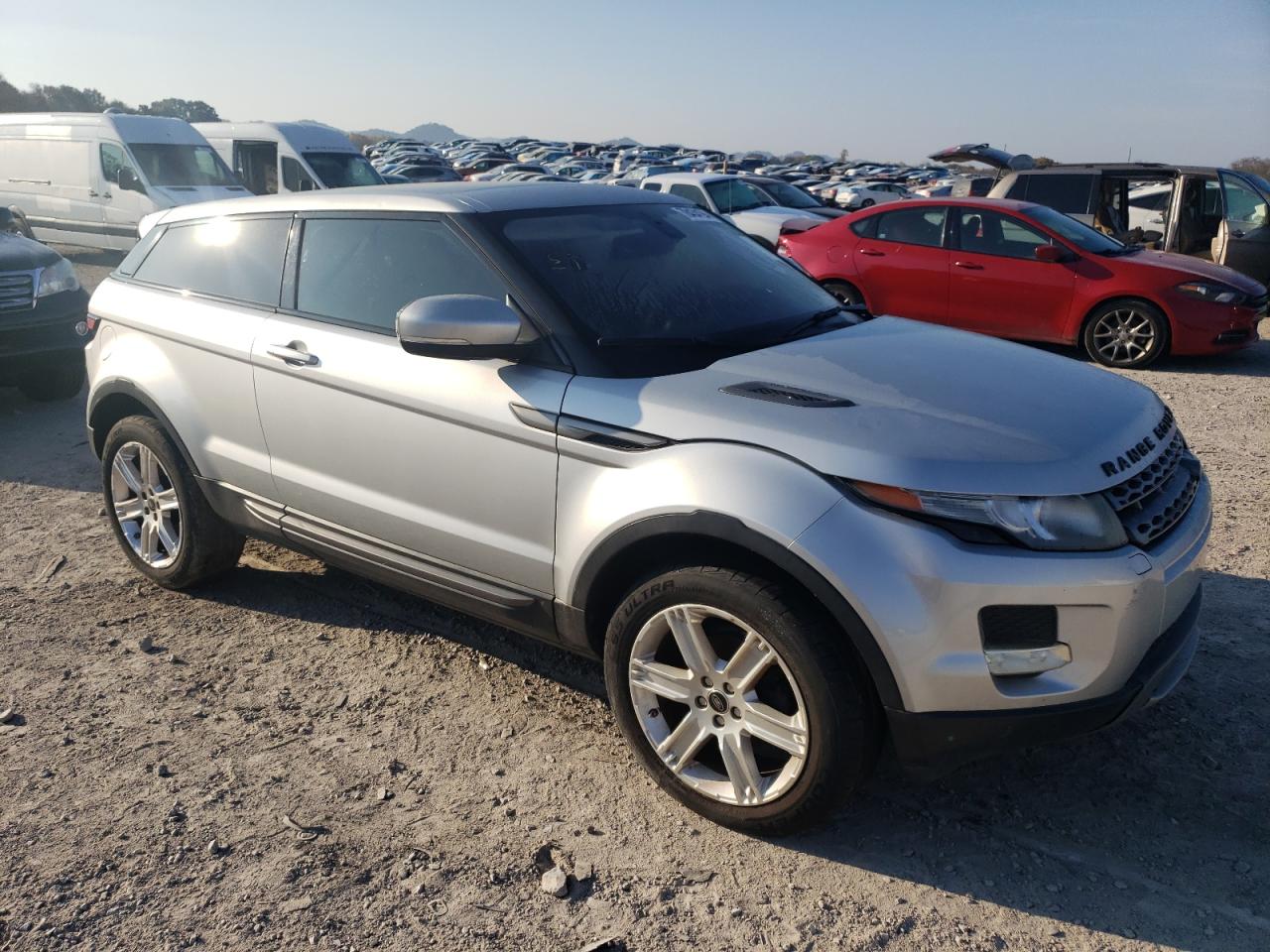 2013 Land Rover Range Rover VIN SALVP1BGXDH780915 Copart auction photo, normal wear / minor dent/scratches damage thumbnail 4