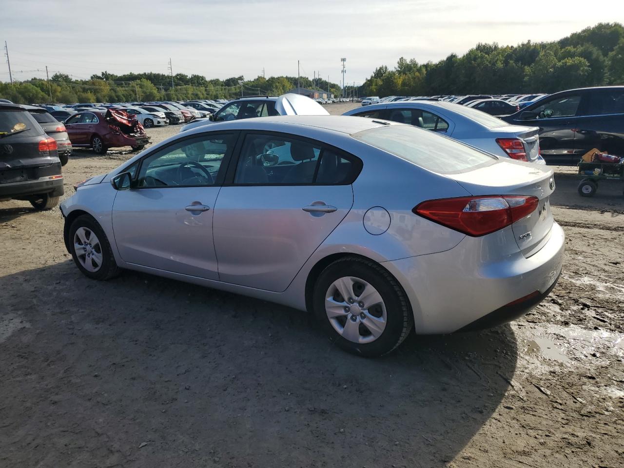 2016 KIA Forte VIN KNAFK4A64G5459721 Copart auction photo, front end / minor dent/scratches damage thumbnail 2