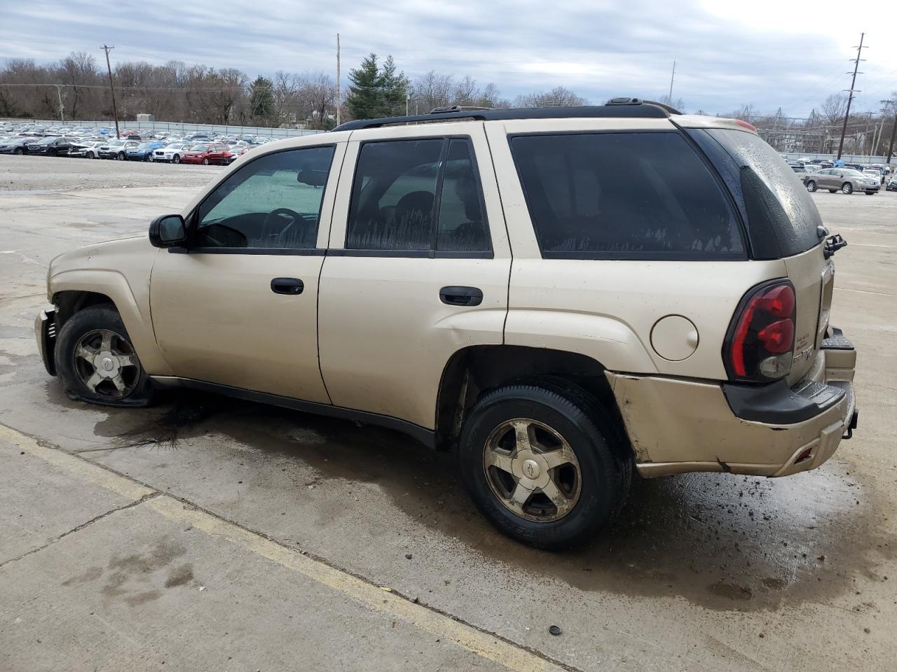 2006 Chevrolet TrailBlazer VIN 1GNDT13SX62115317 Copart auction photo, front end damage thumbnail 2
