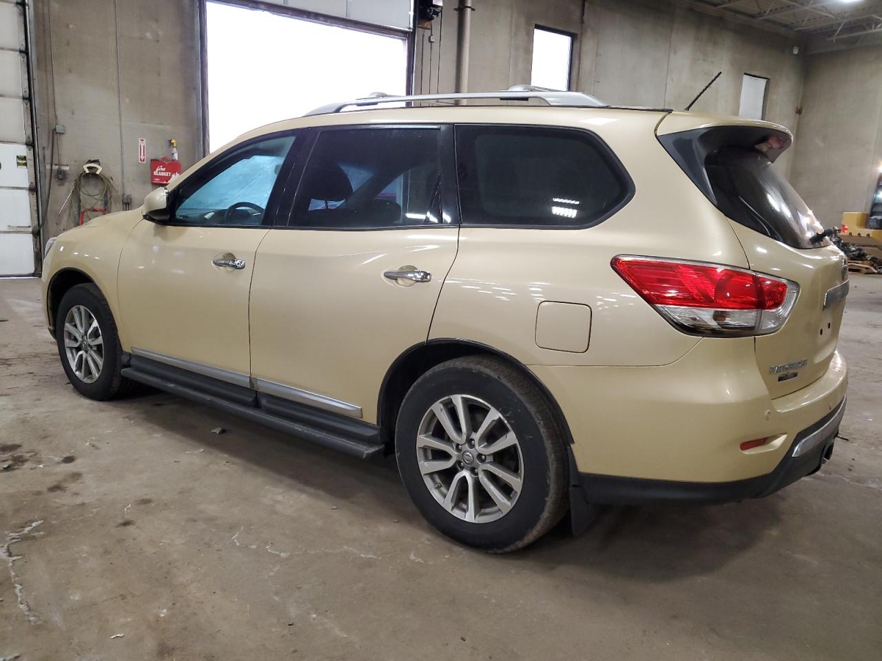 2013 Nissan Pathfinder VIN 5N1AR2MMXDC608739 Copart auction photo, front end damage thumbnail 2