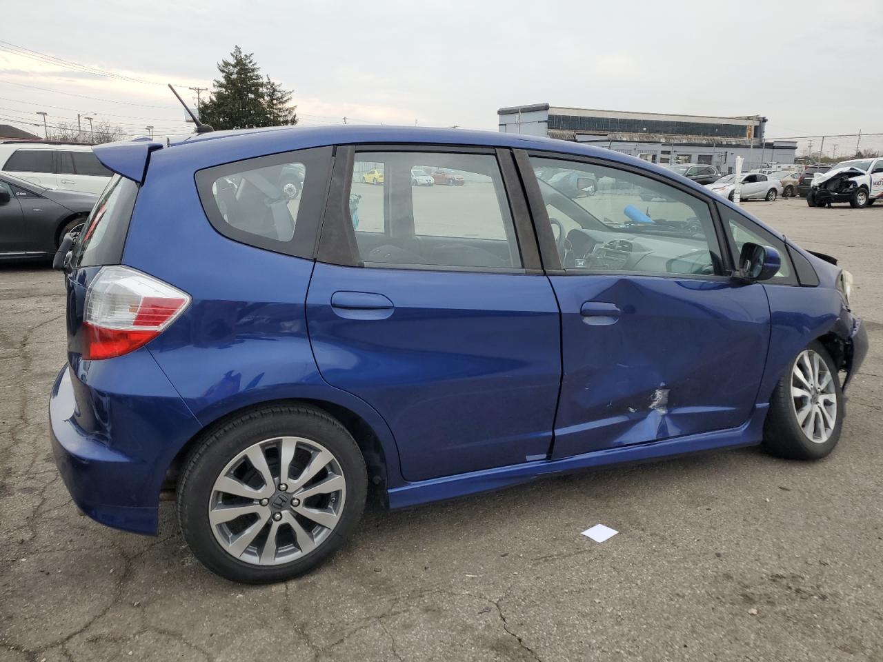 2013 Honda Fit VIN JHMGE8H54DC013657 Copart auction photo, front end / side damage thumbnail 3