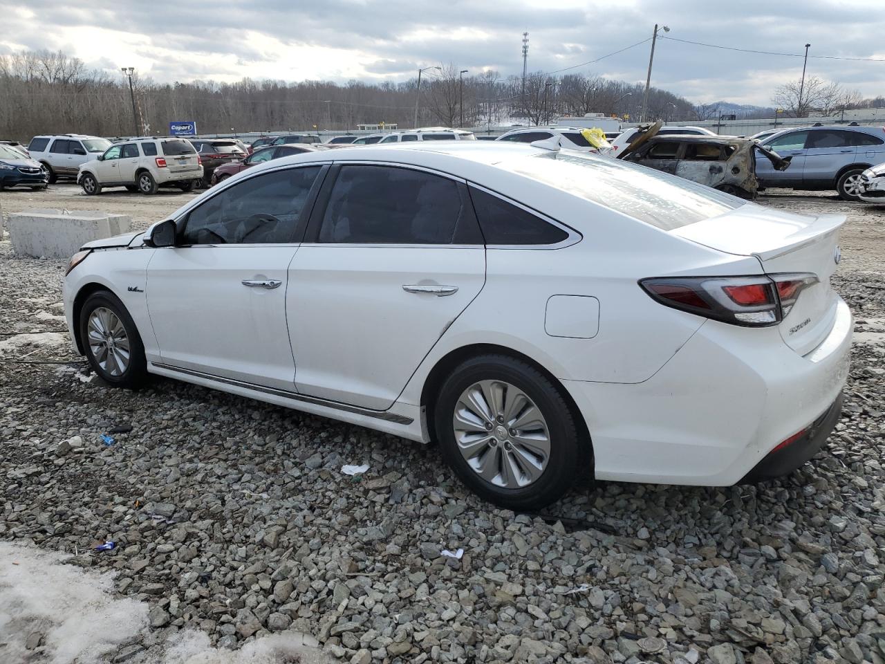 2017 Hyundai Sonata VIN KMHE24L11HA043985 Copart auction photo, front end damage thumbnail 2