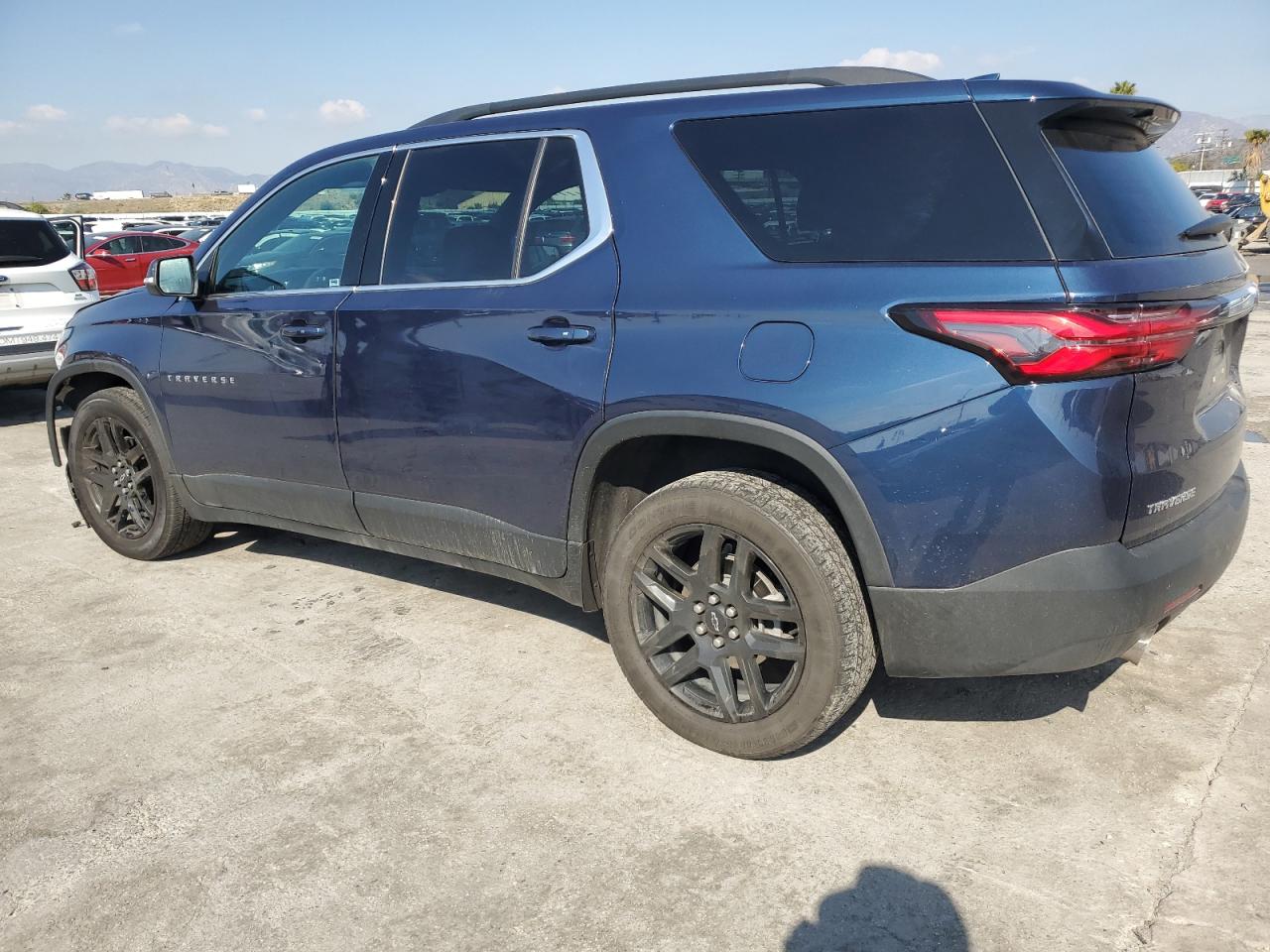 2022 Chevrolet Traverse VIN 1GNERGKW5NJ195513 Copart auction photo, front end damage thumbnail 2